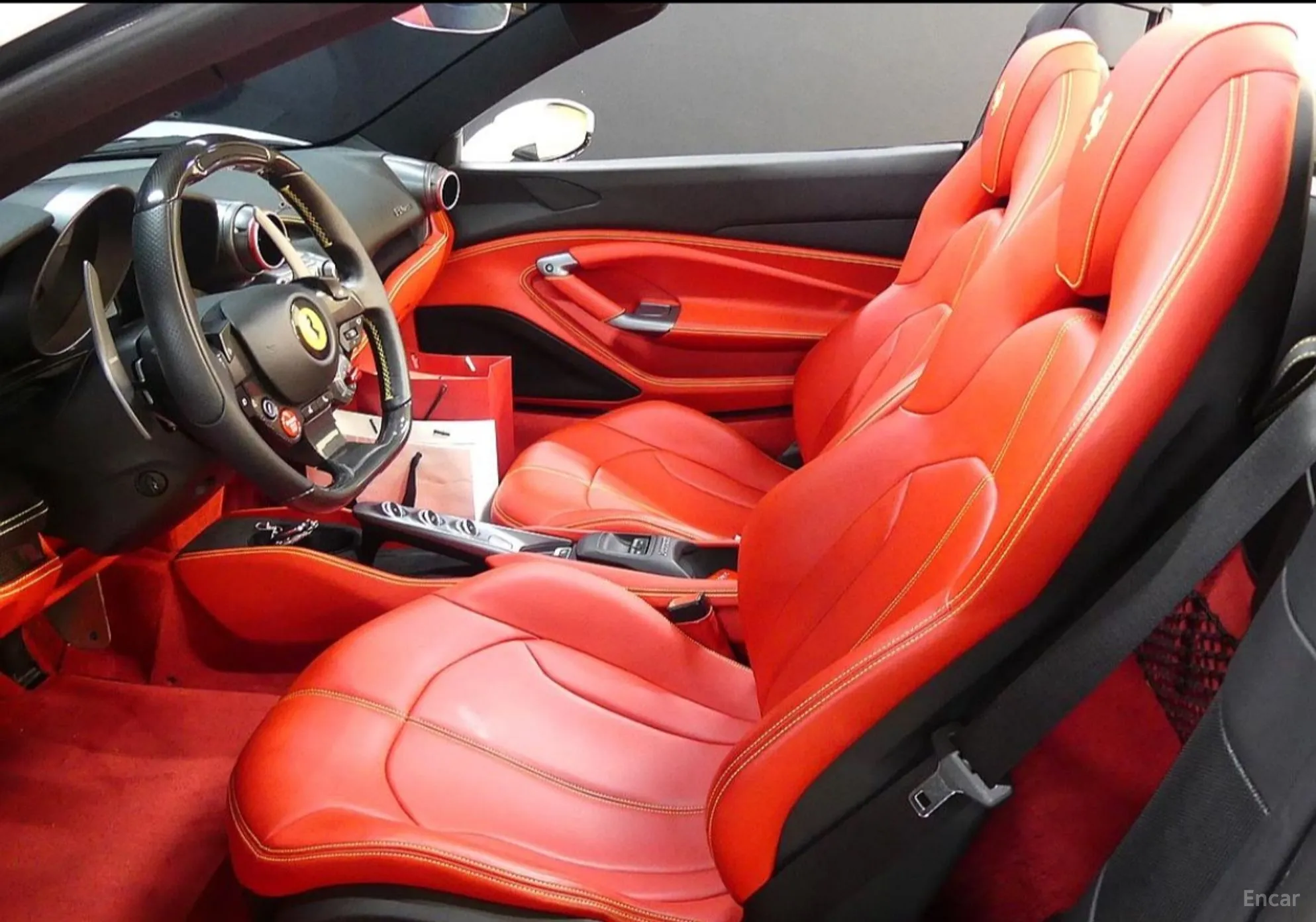 Ferrari F8 Spider превью 12