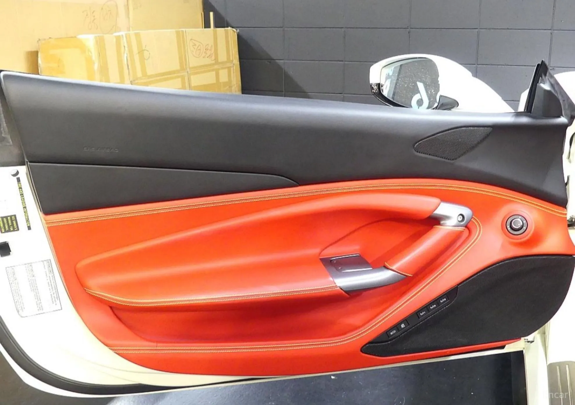 Ferrari F8 Spider превью 15