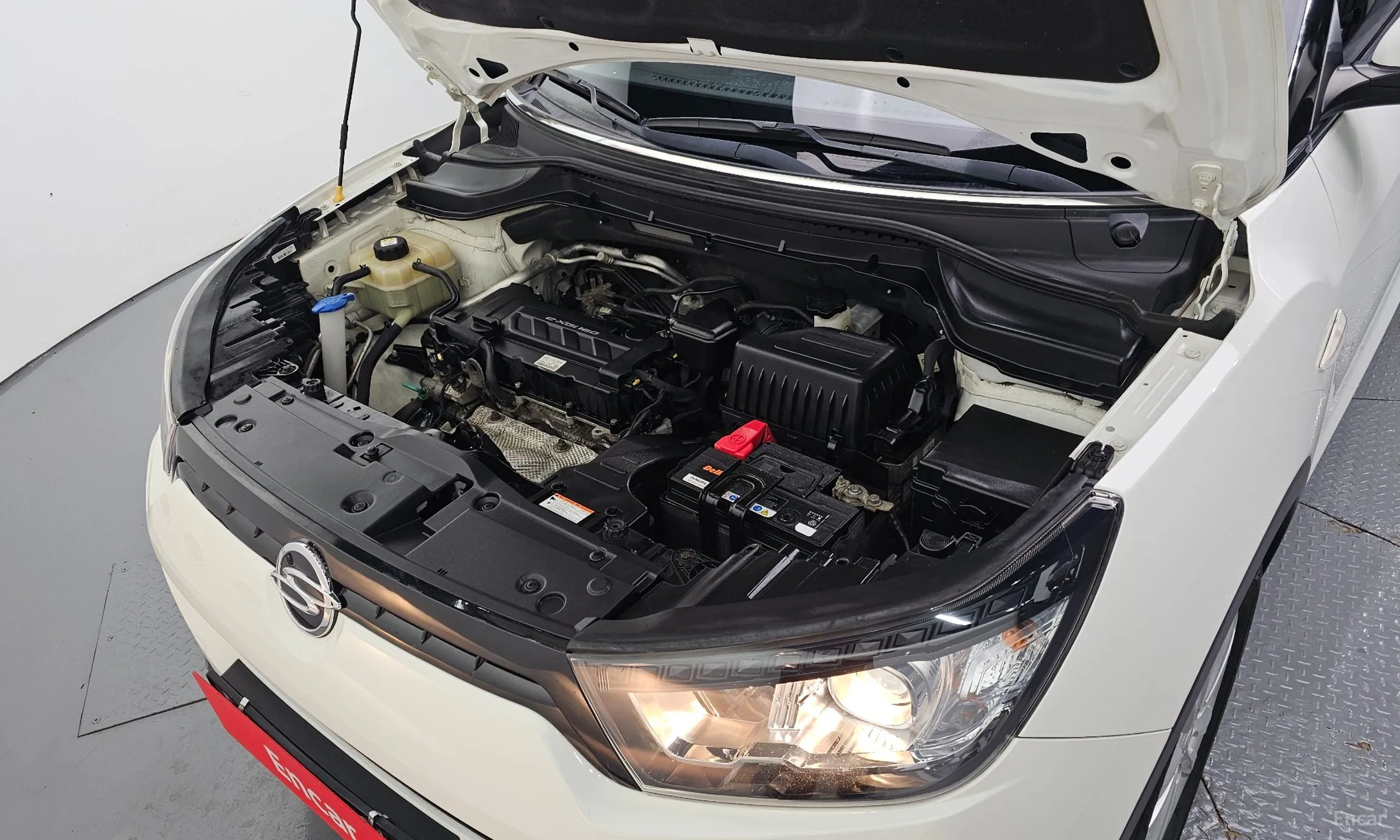 KG Mobility (SsangYong) Tivoli Armor превью 6