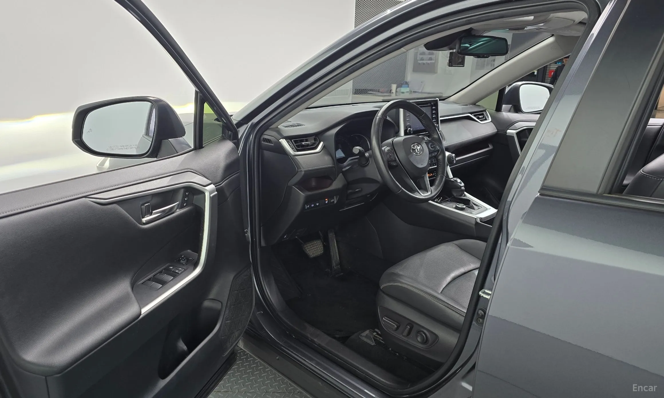 Toyota RAV4 5th Generation превью 10