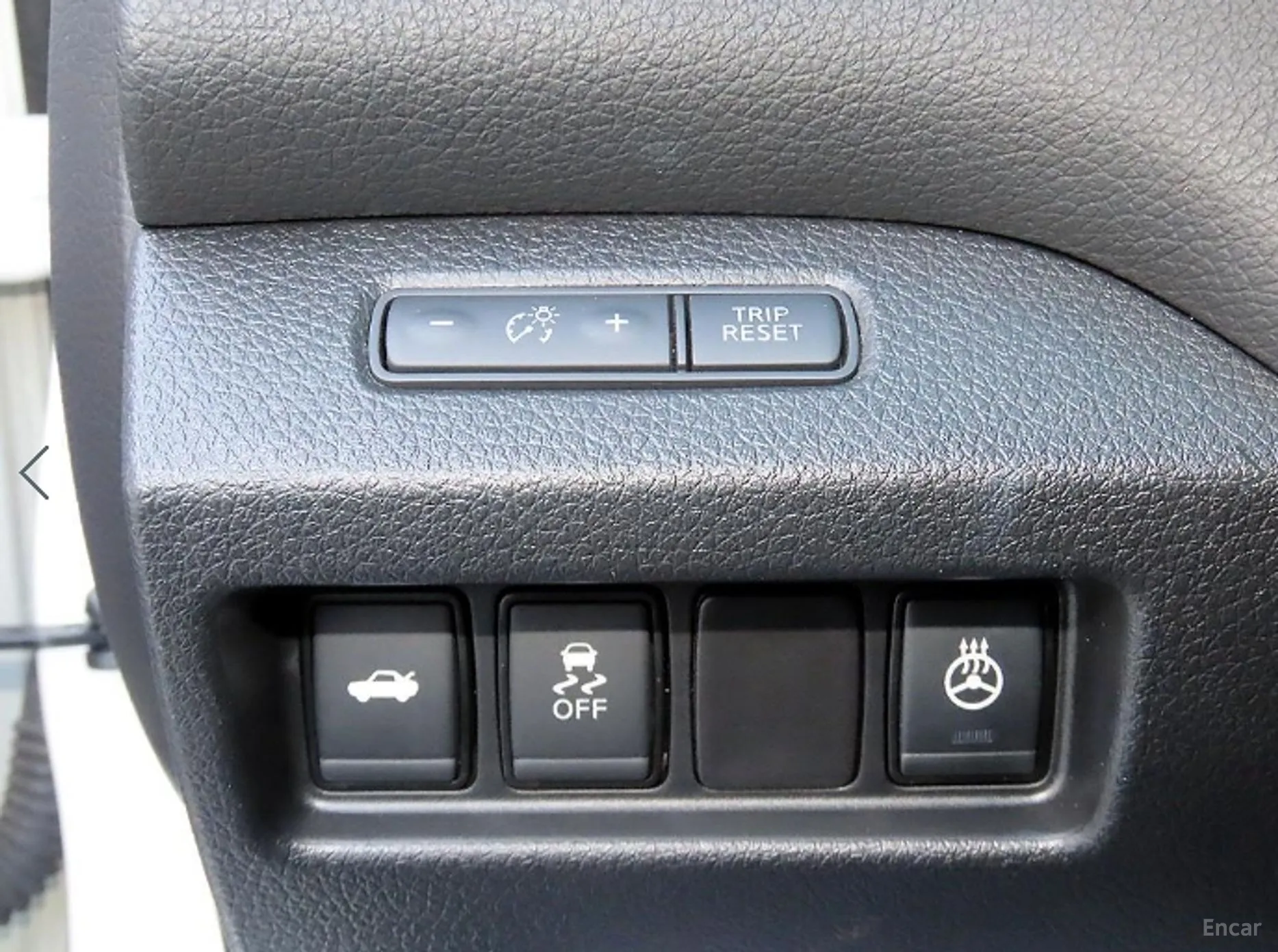 Nissan Altima превью 12