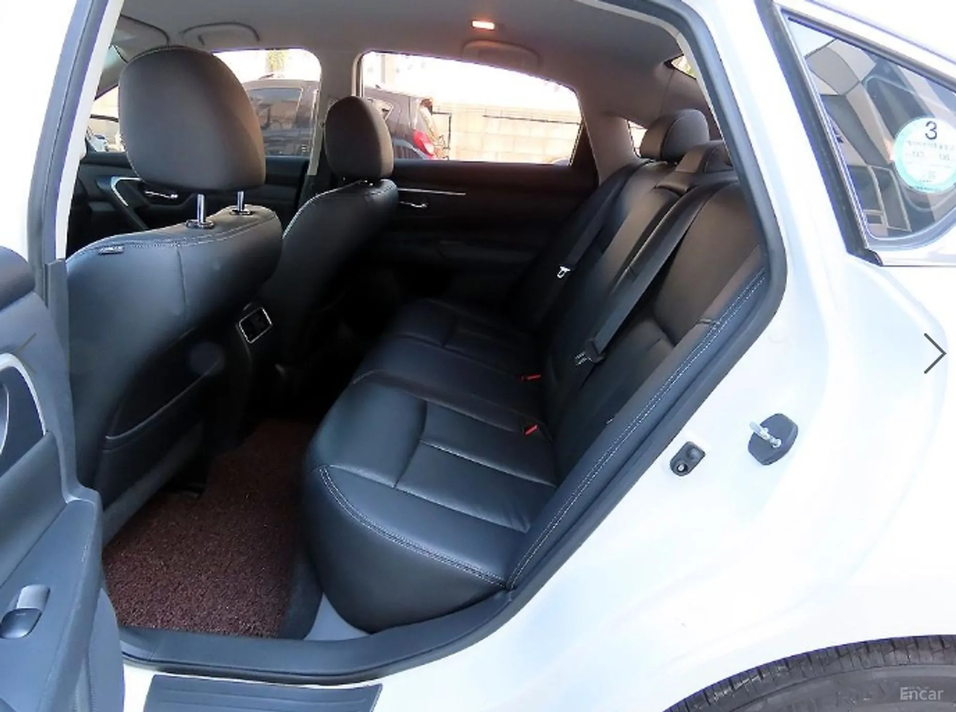 Nissan Altima превью 6