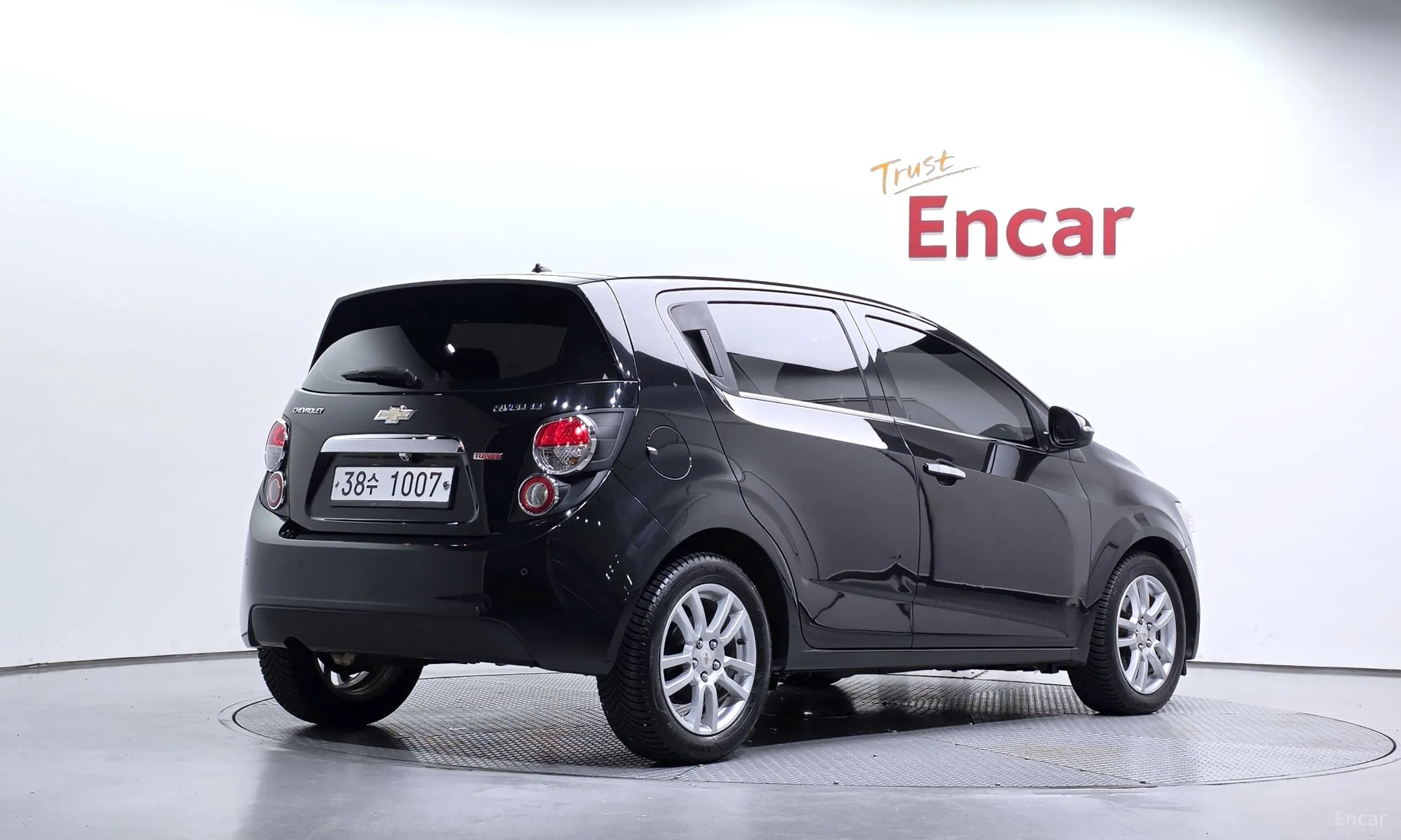 Chevrolet (GM Daewoo) Aveo Hatchback превью 2