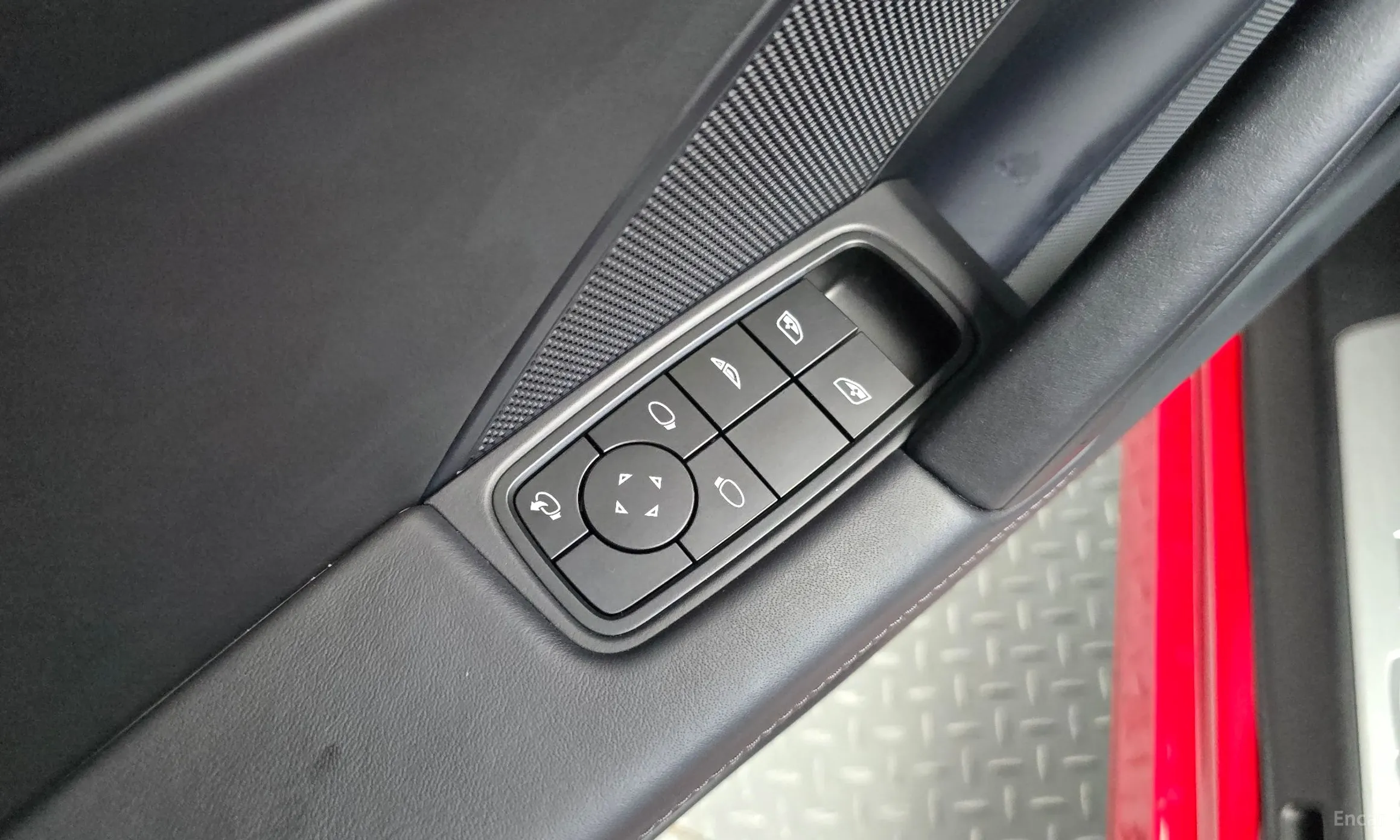 Porsche 911 (992) превью 16