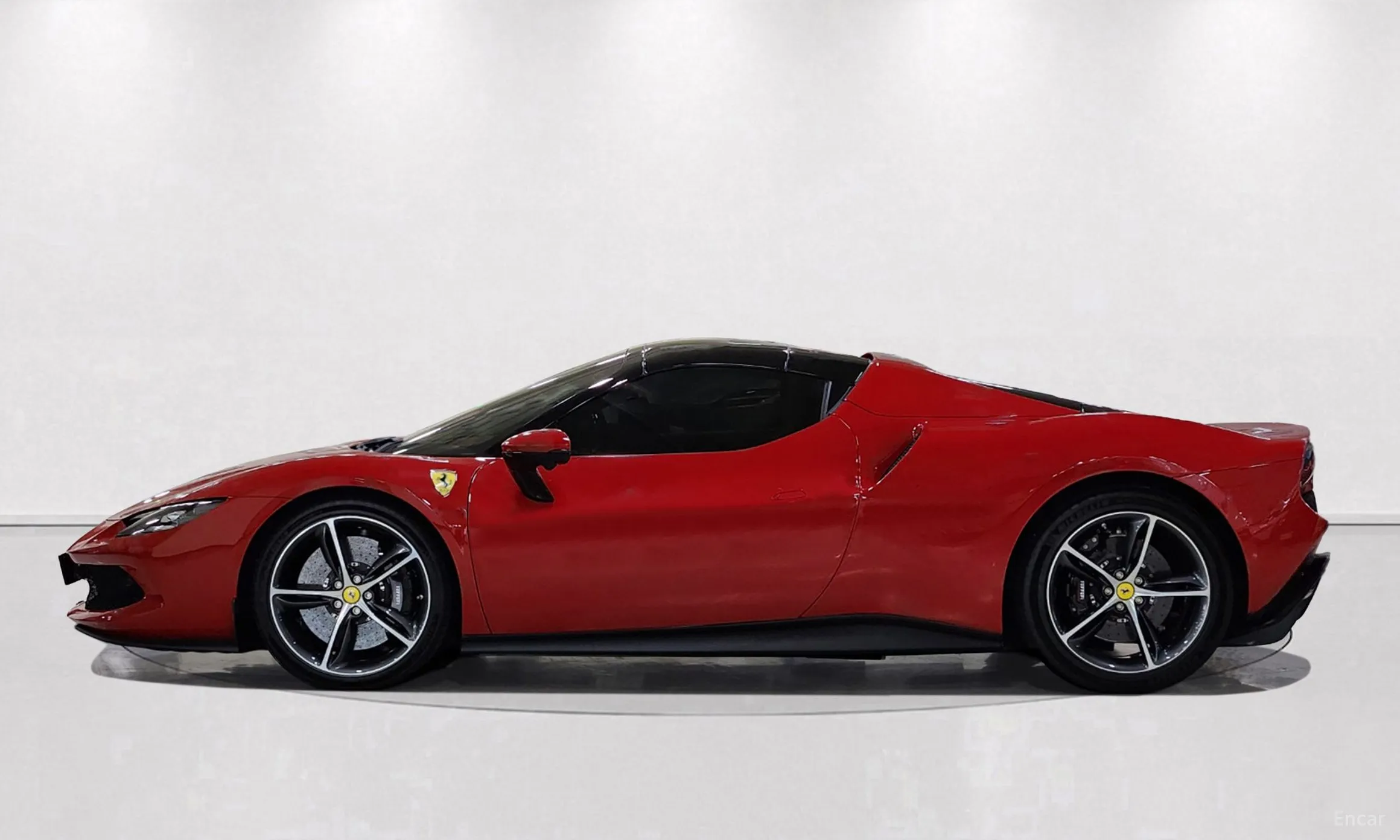 Ferrari 296 GTS превью 10