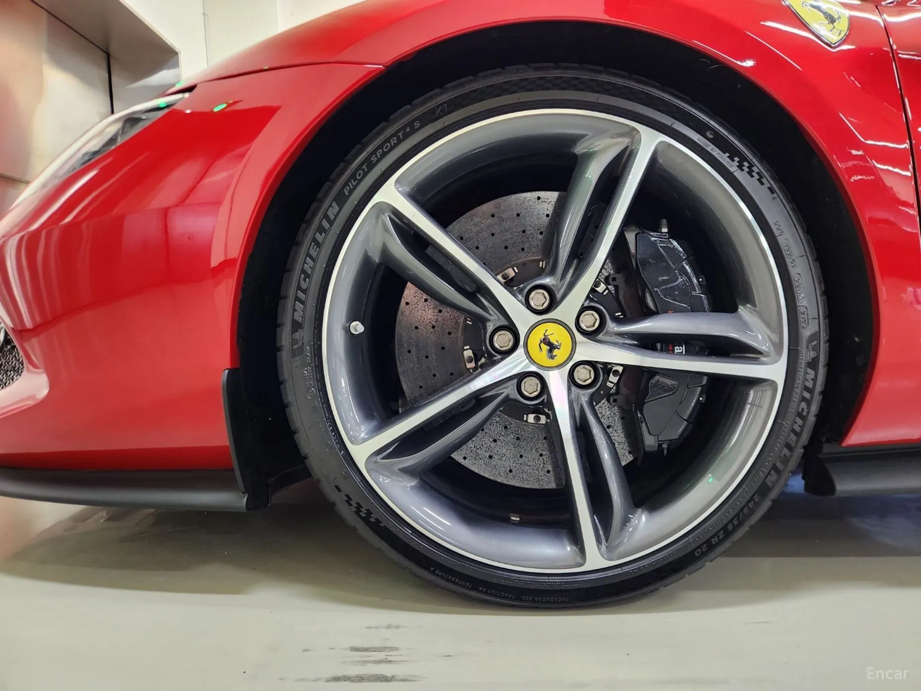 Ferrari 296 GTS превью 20
