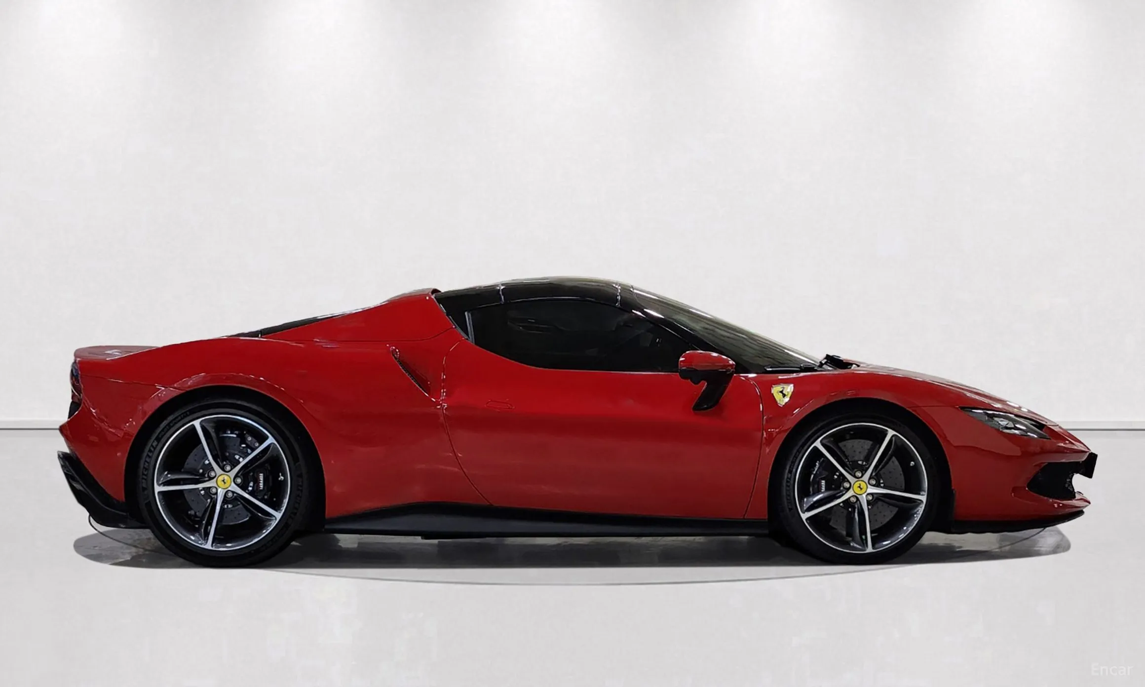 Ferrari 296 GTS превью 7