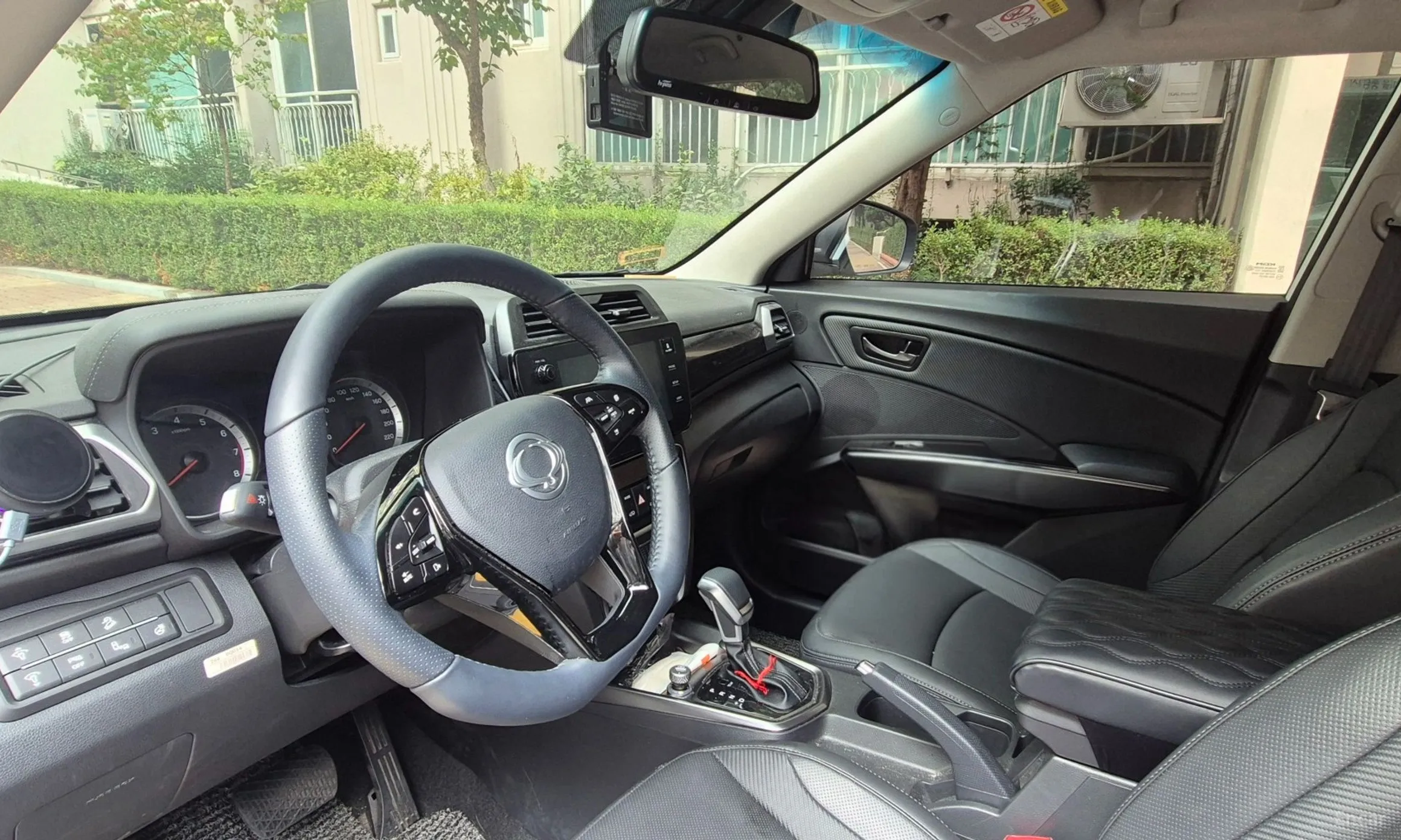 KG Mobility (SsangYong) Tivoli превью 6