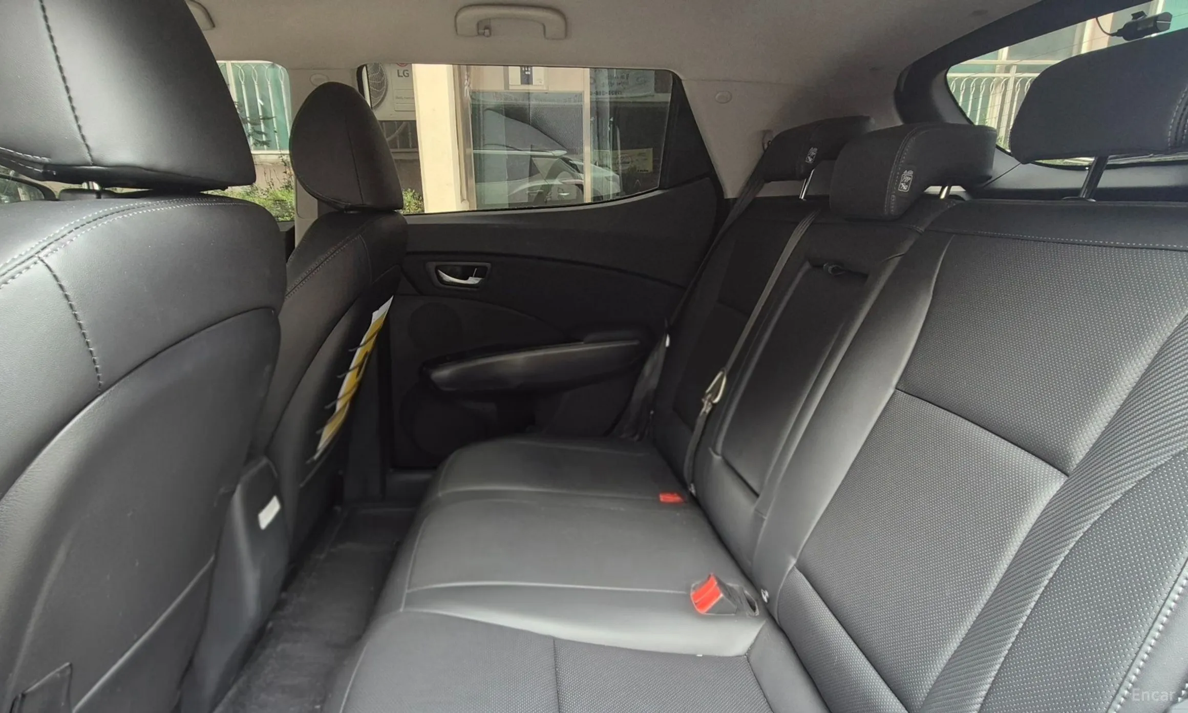 KG Mobility (SsangYong) Tivoli превью 8