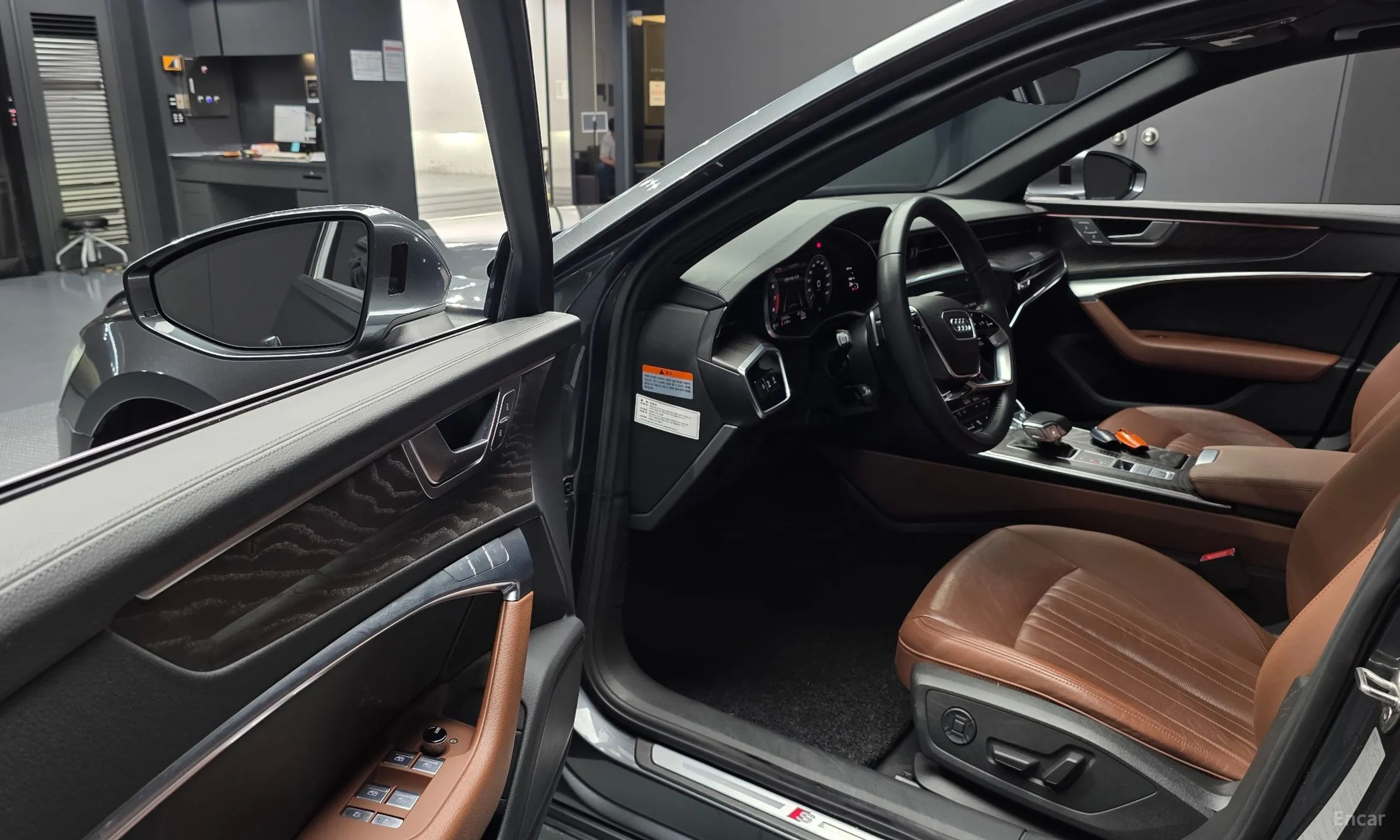 Audi A6 (C8) превью 10