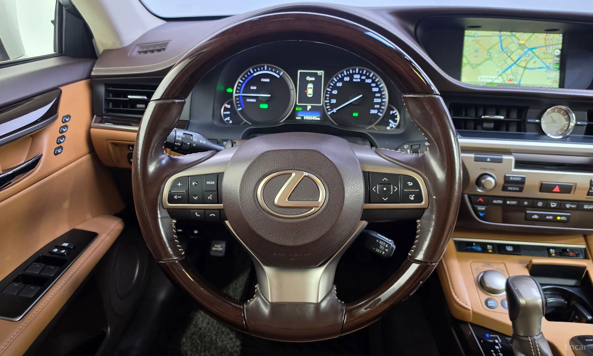 Lexus New ES300h превью 14