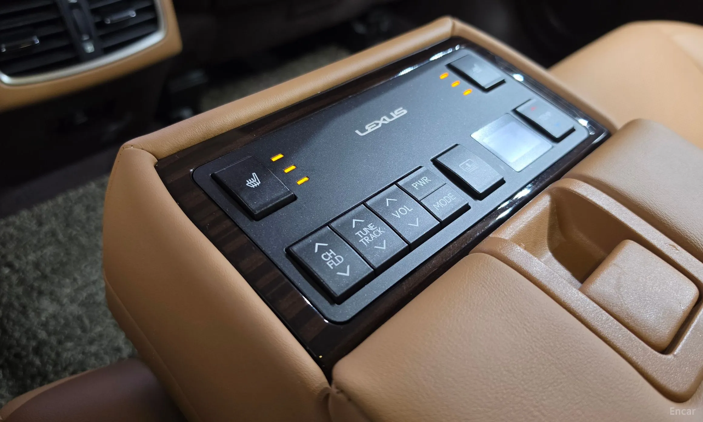 Lexus New ES300h превью 18