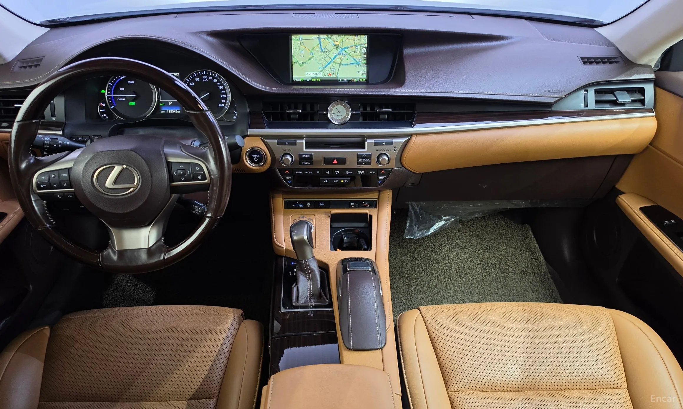 Lexus New ES300h превью 7