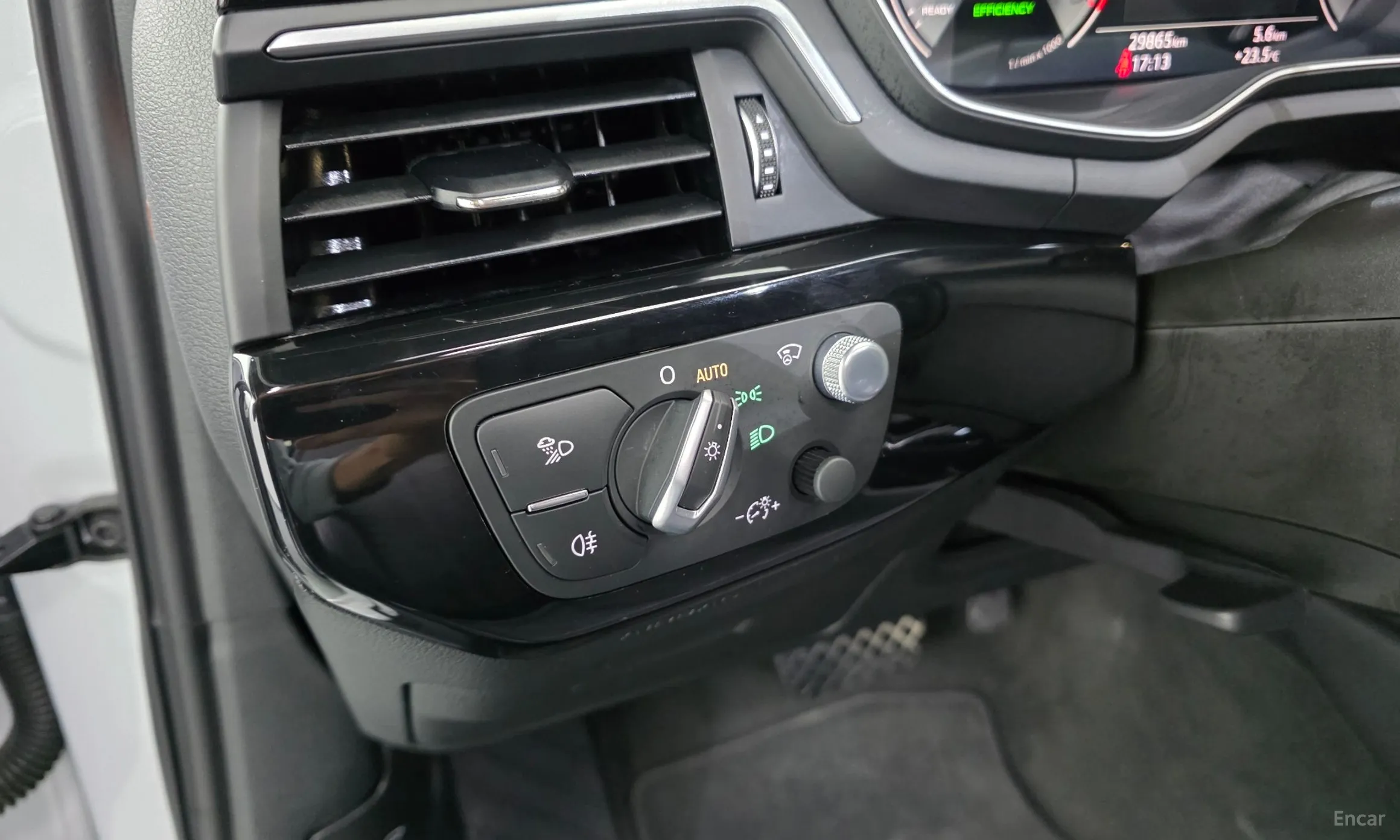 Audi A4 (B9) превью 19
