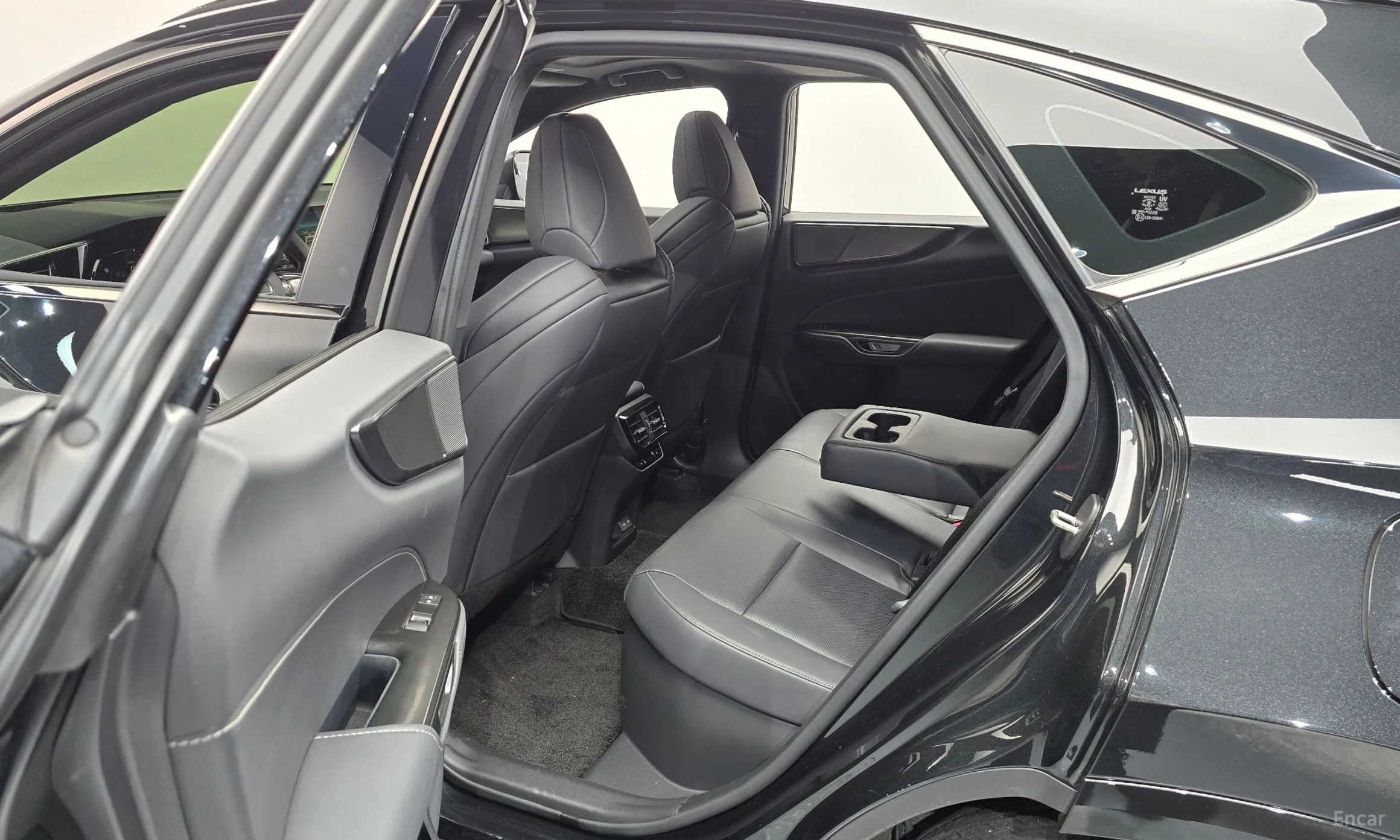 Lexus NX450h + 2nd Gen превью 11