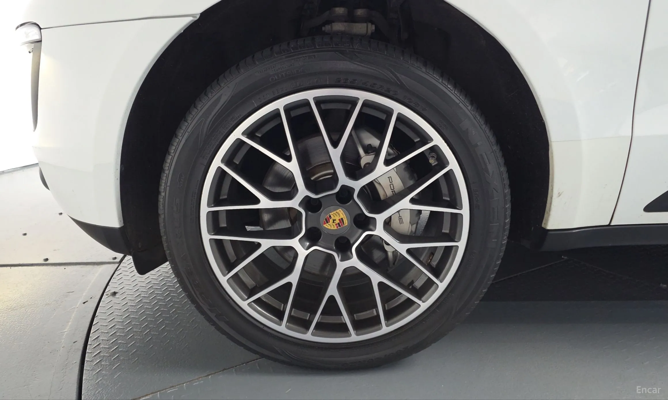Porsche Macan превью 5