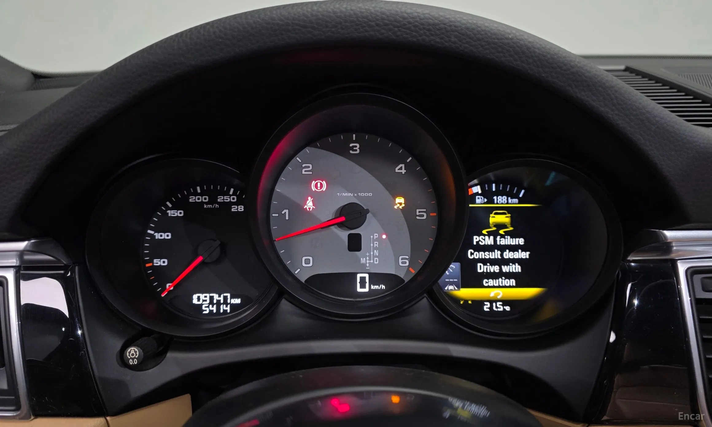 Porsche Macan превью 8