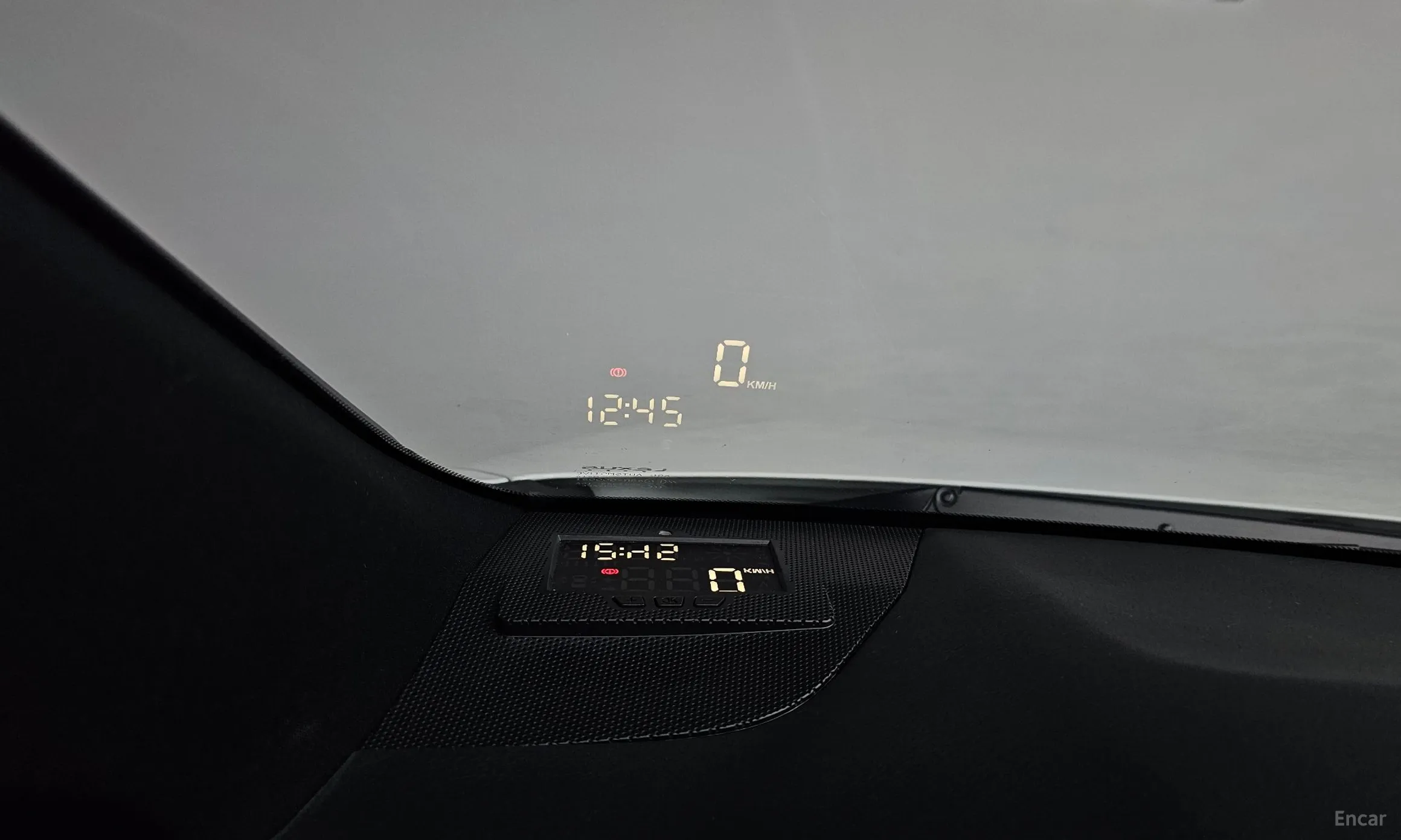 Lexus NX300 превью 16
