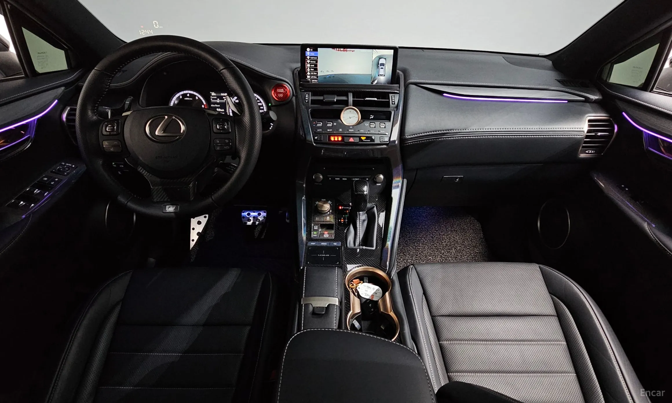 Lexus NX300 превью 7