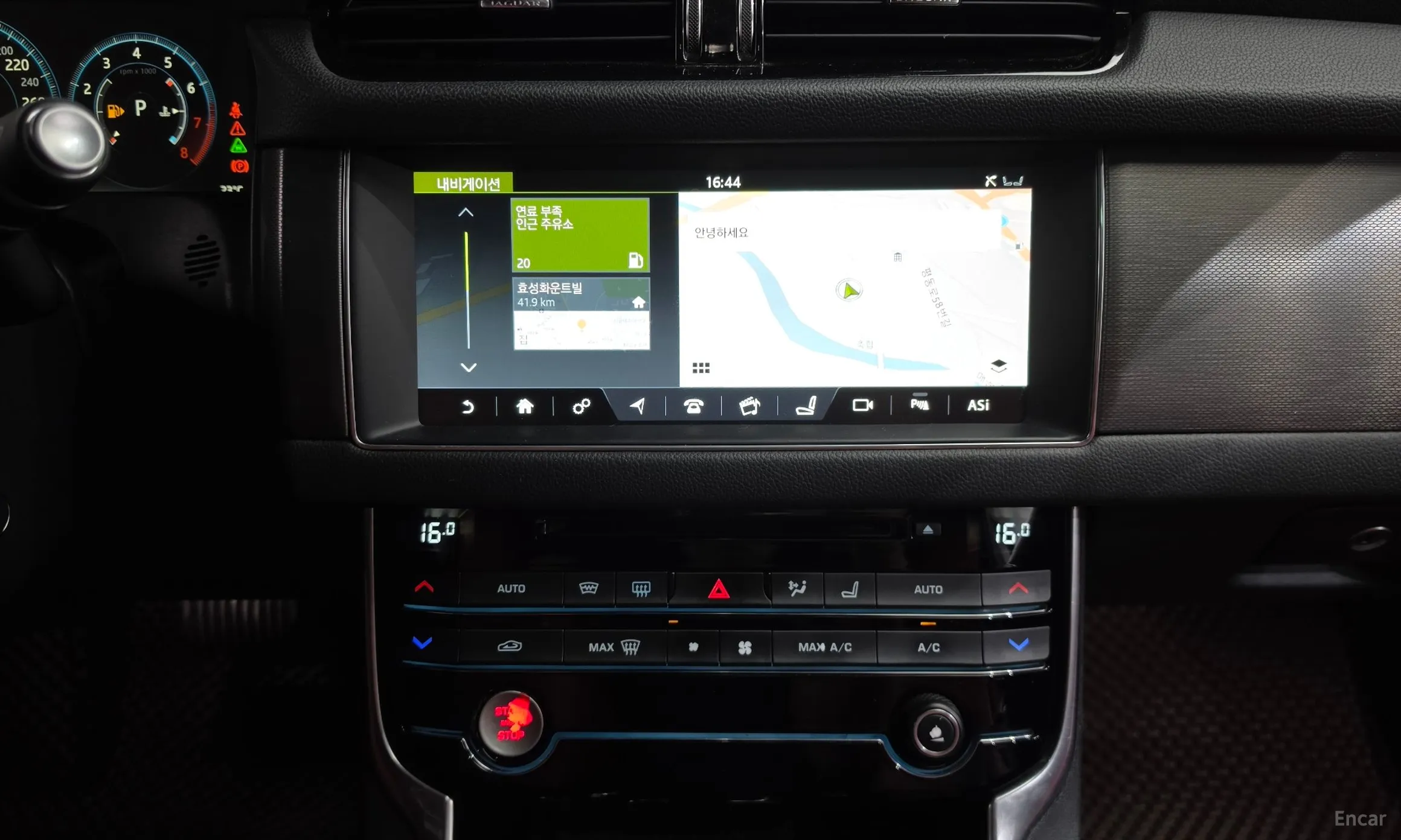 Jaguar XF (x260) превью 14