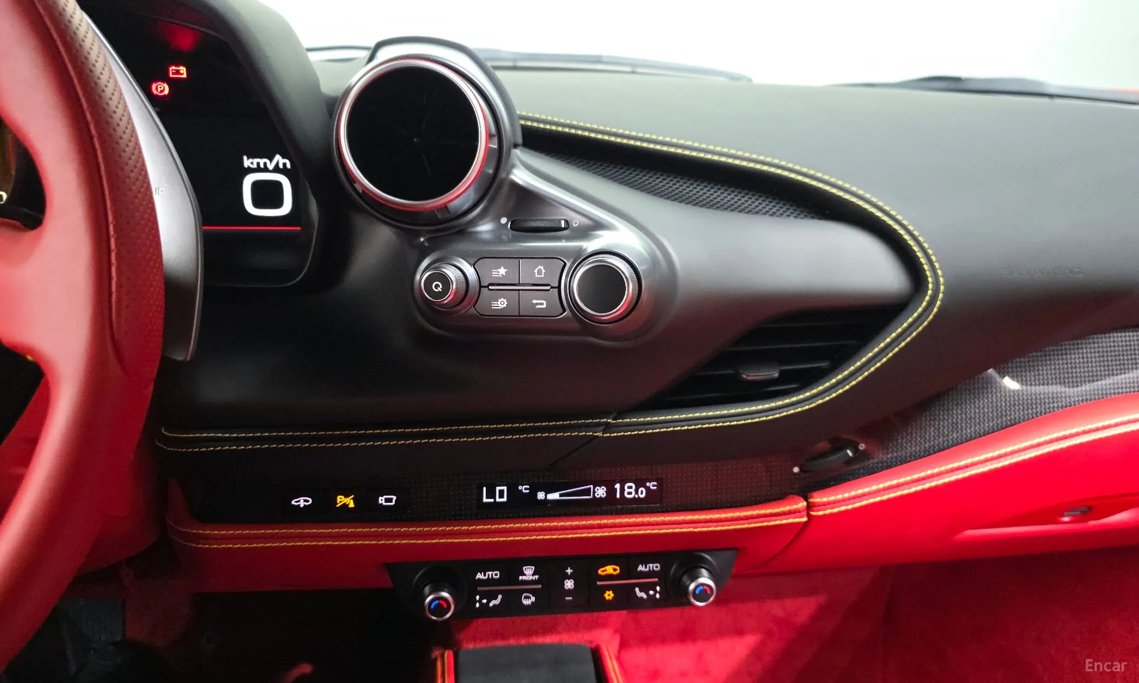 Ferrari F8 Tributo превью 12