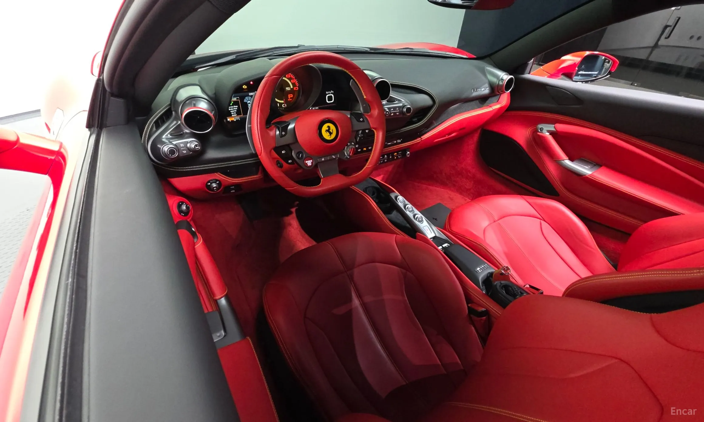Ferrari F8 Tributo превью 7