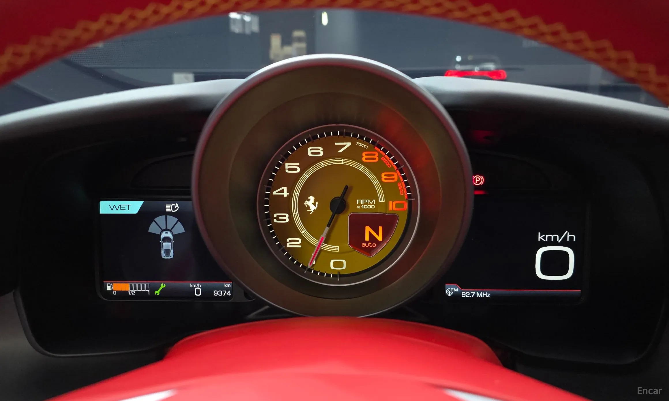 Ferrari F8 Tributo превью 8