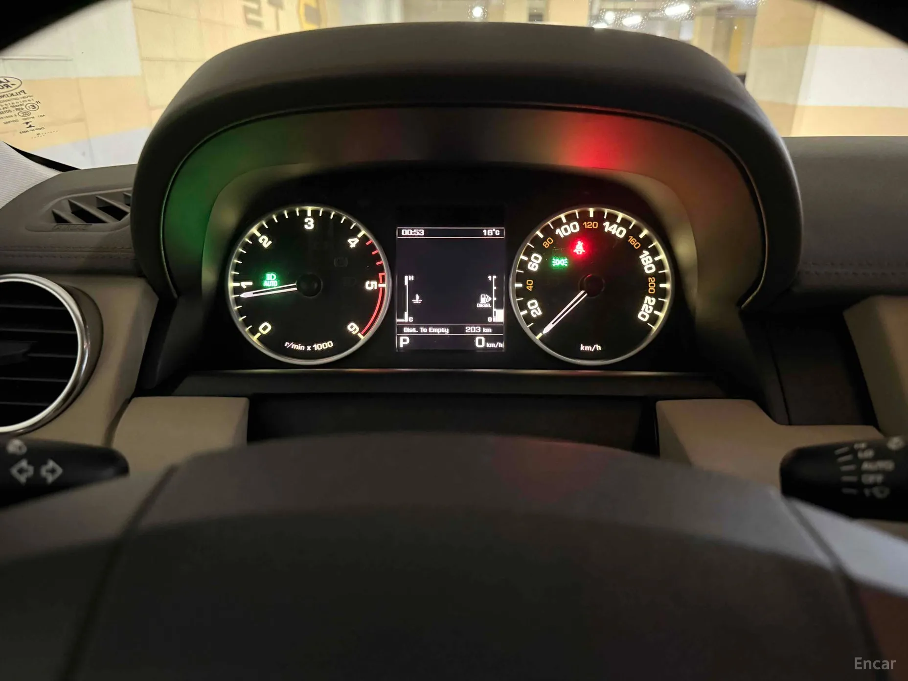 Land Rover Discovery 4 превью 14
