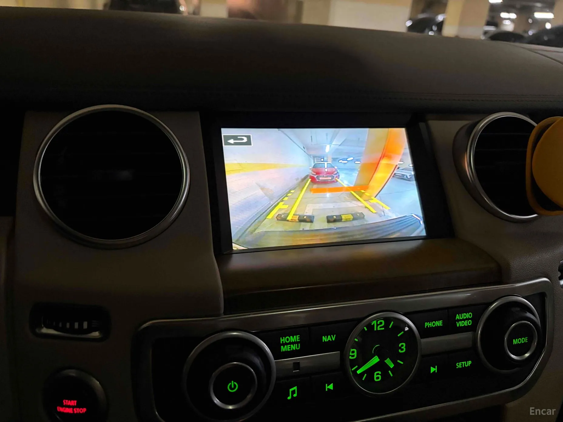 Land Rover Discovery 4 превью 18