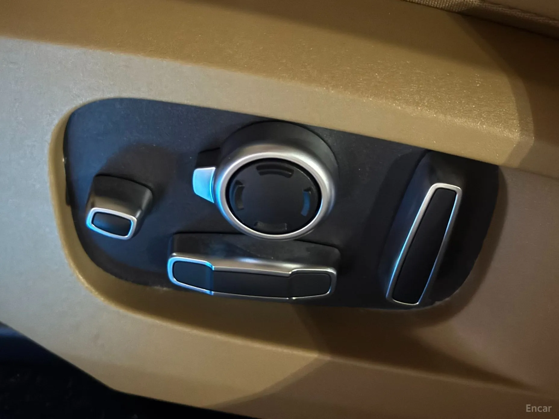 Jaguar F-PACE превью 14