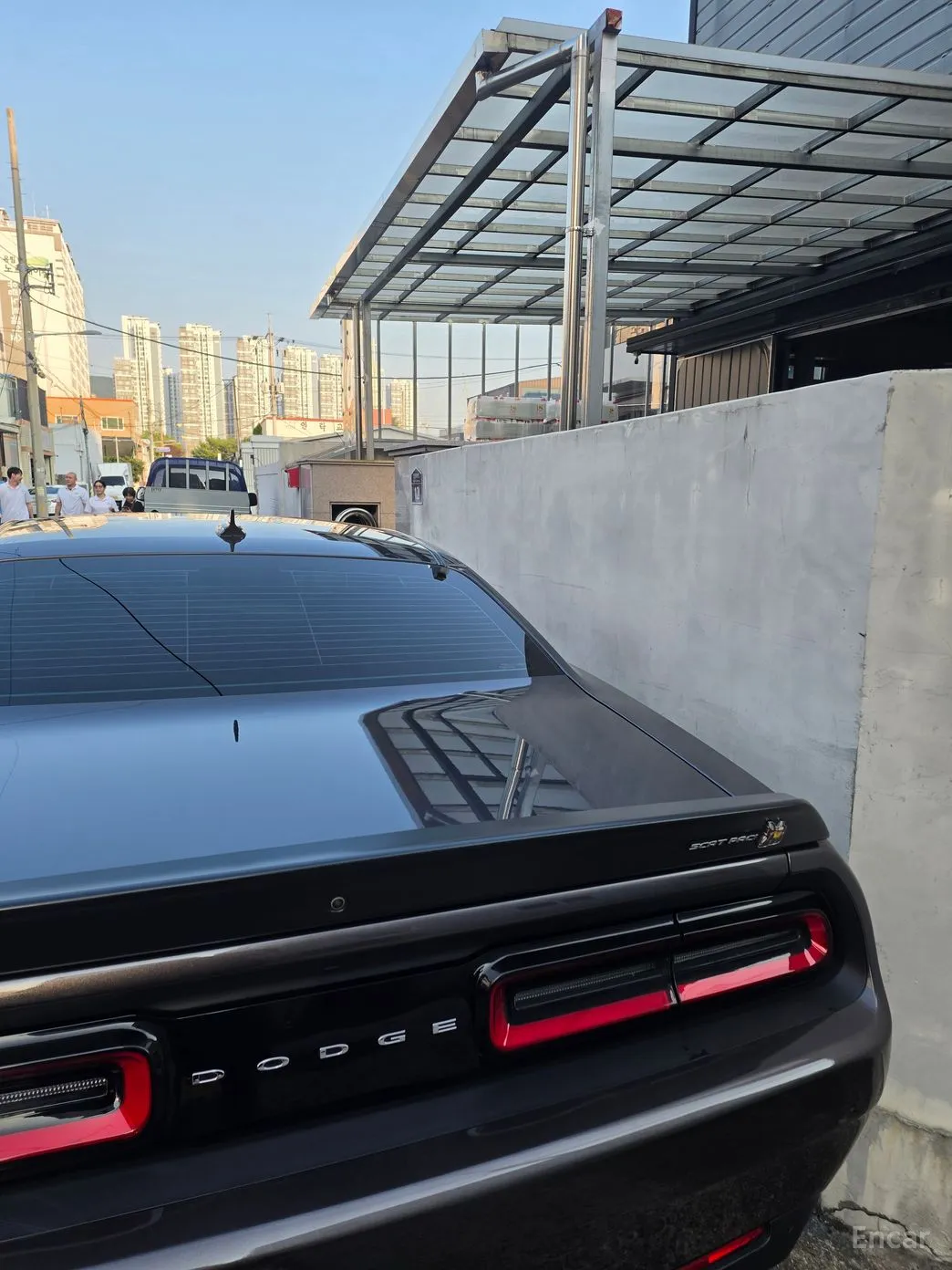 Dodge Challenger превью 5
