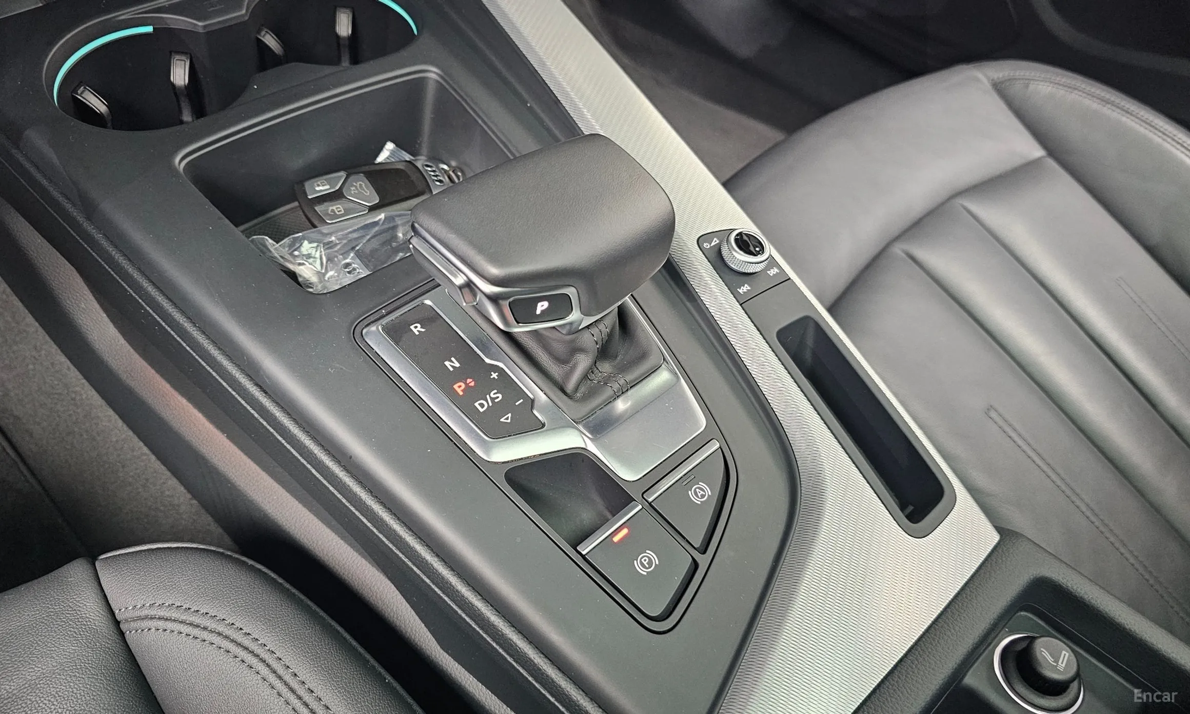 Audi A4 (B9) превью 9