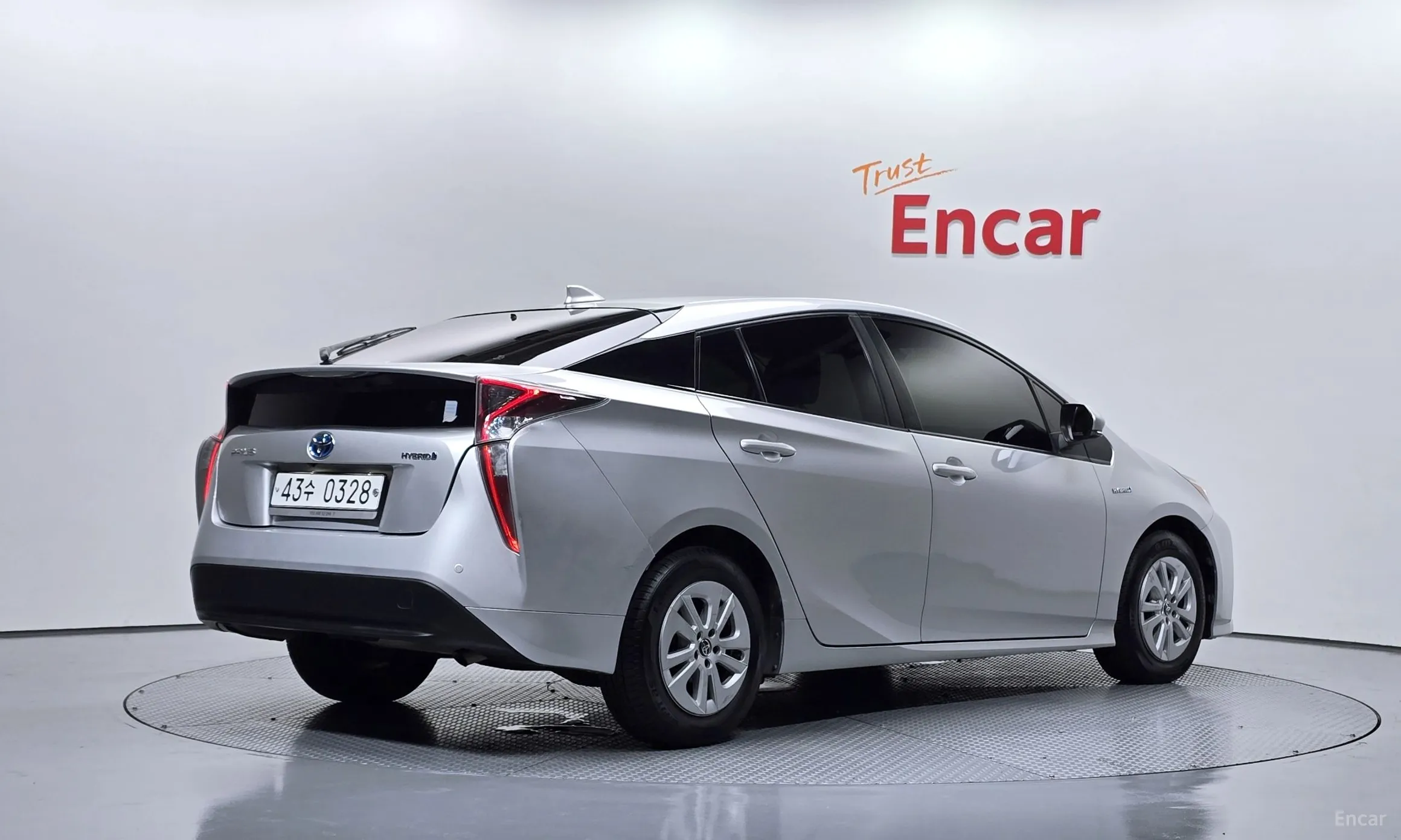 Toyota Prius 4th Generation превью 2