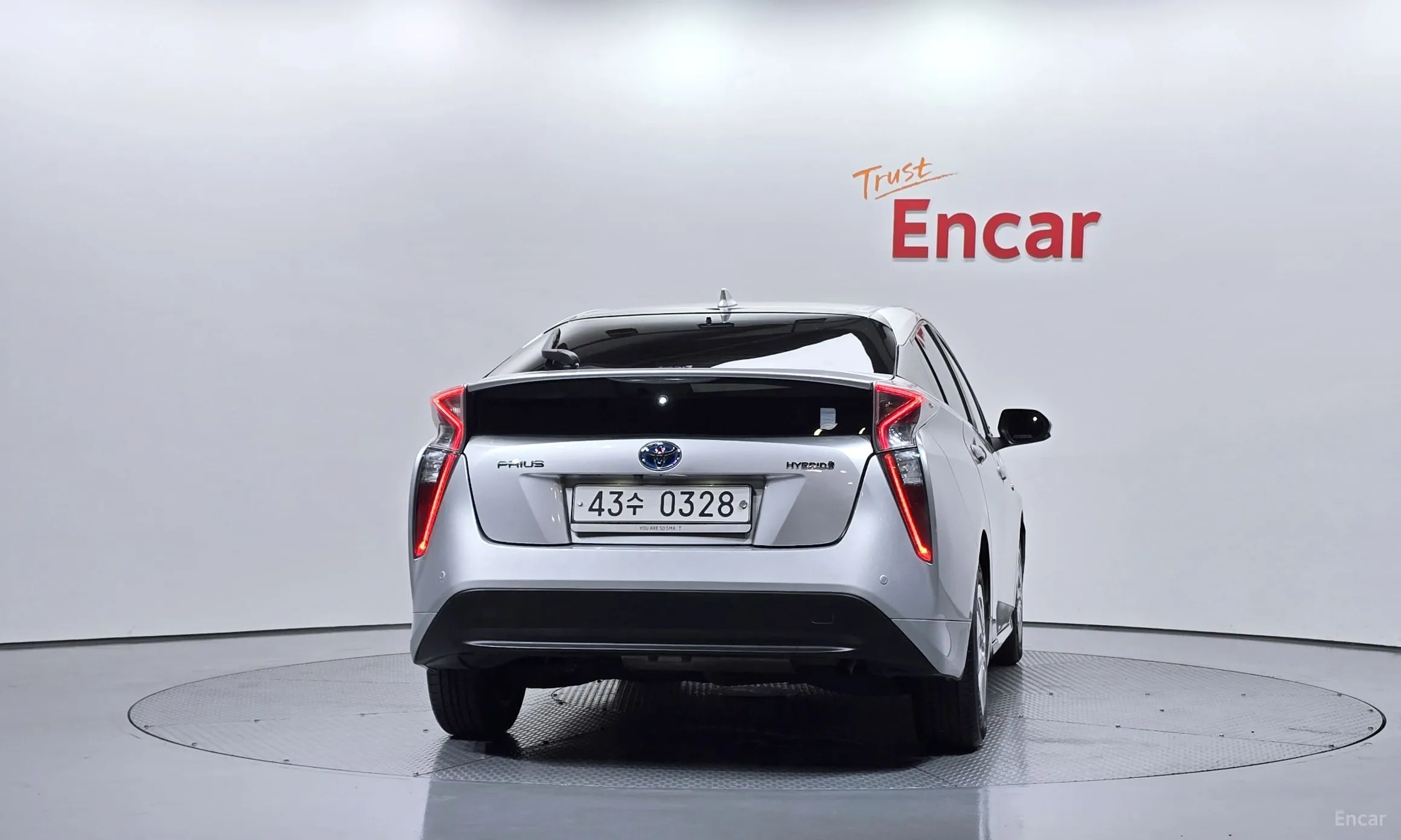 Toyota Prius 4th Generation превью 4