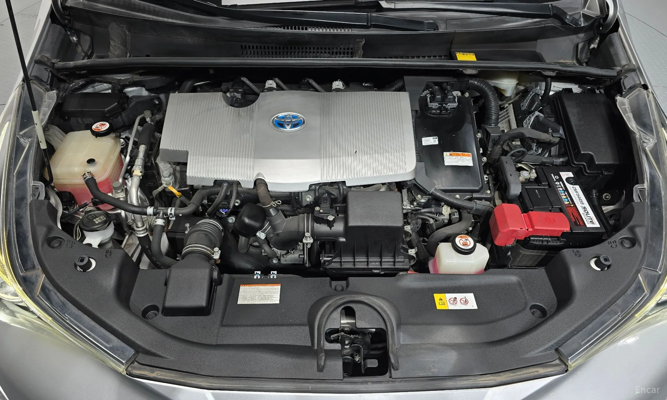 Toyota Prius 4th Generation превью 6