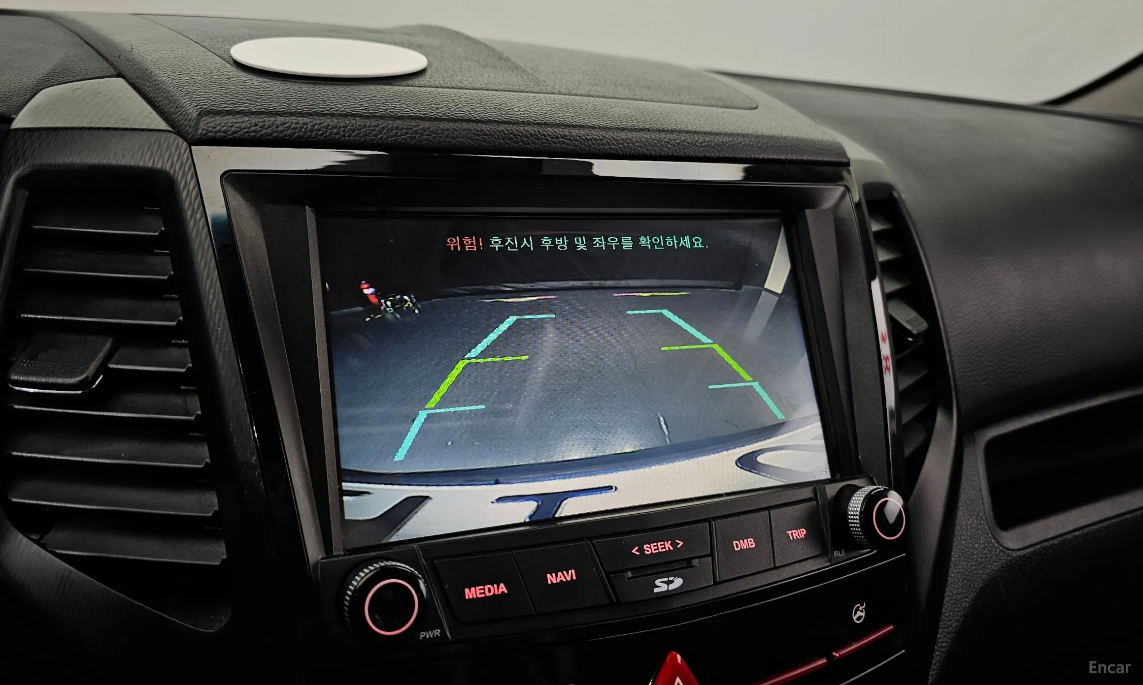 KG Mobility (SsangYong) Tivoli Air превью 15