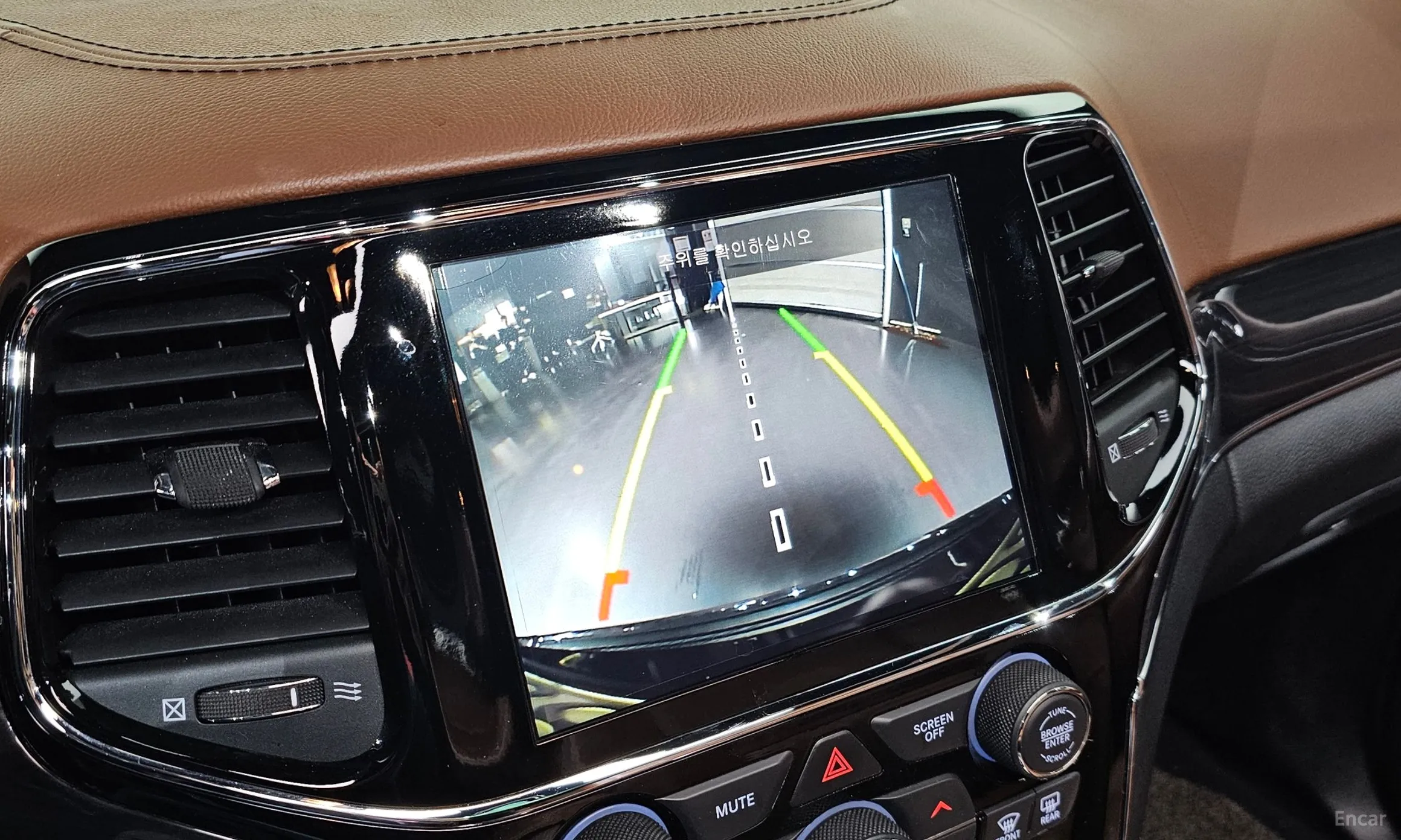 Jeep Grand Cherokee превью 16