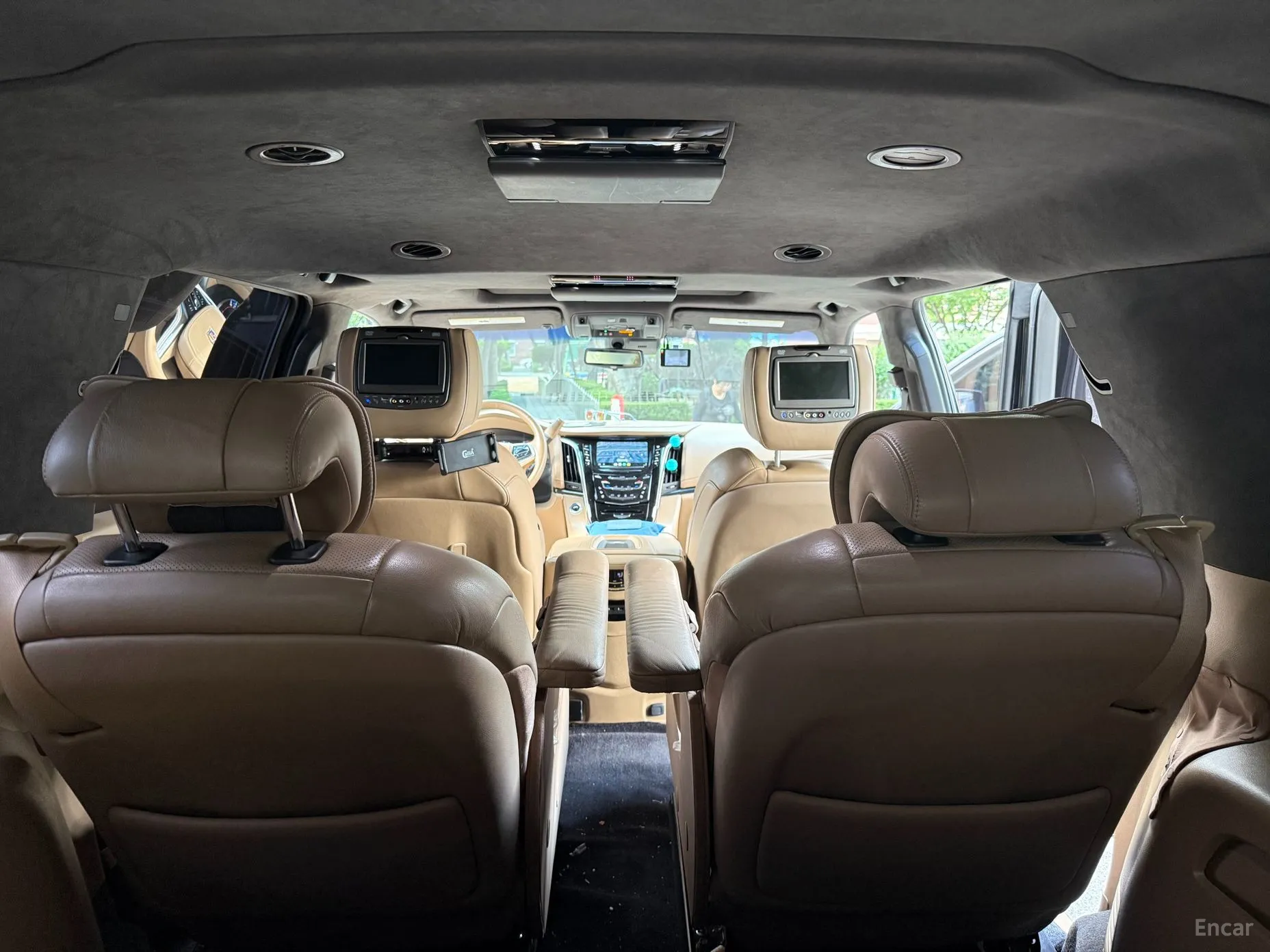 Cadillac Escalade превью 11