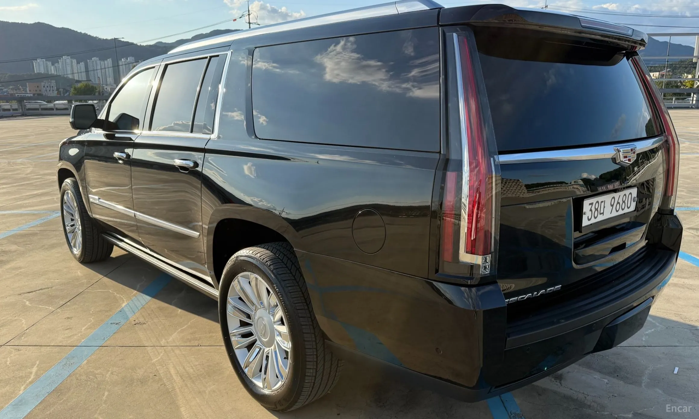 Cadillac Escalade превью 6