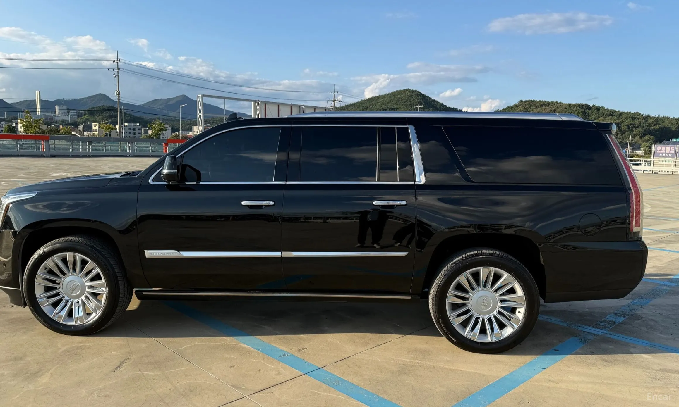 Cadillac Escalade превью 7