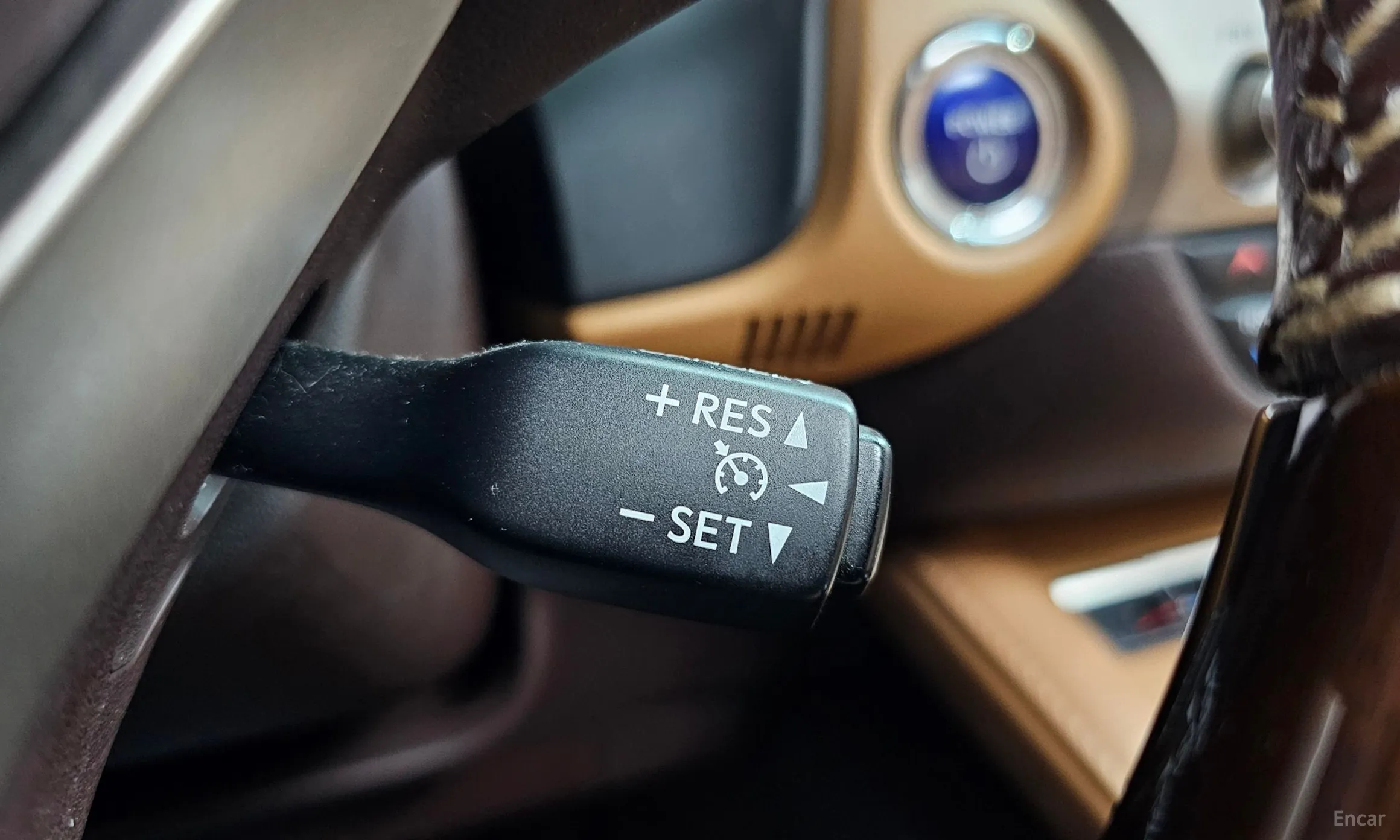 Lexus New ES300h превью 16