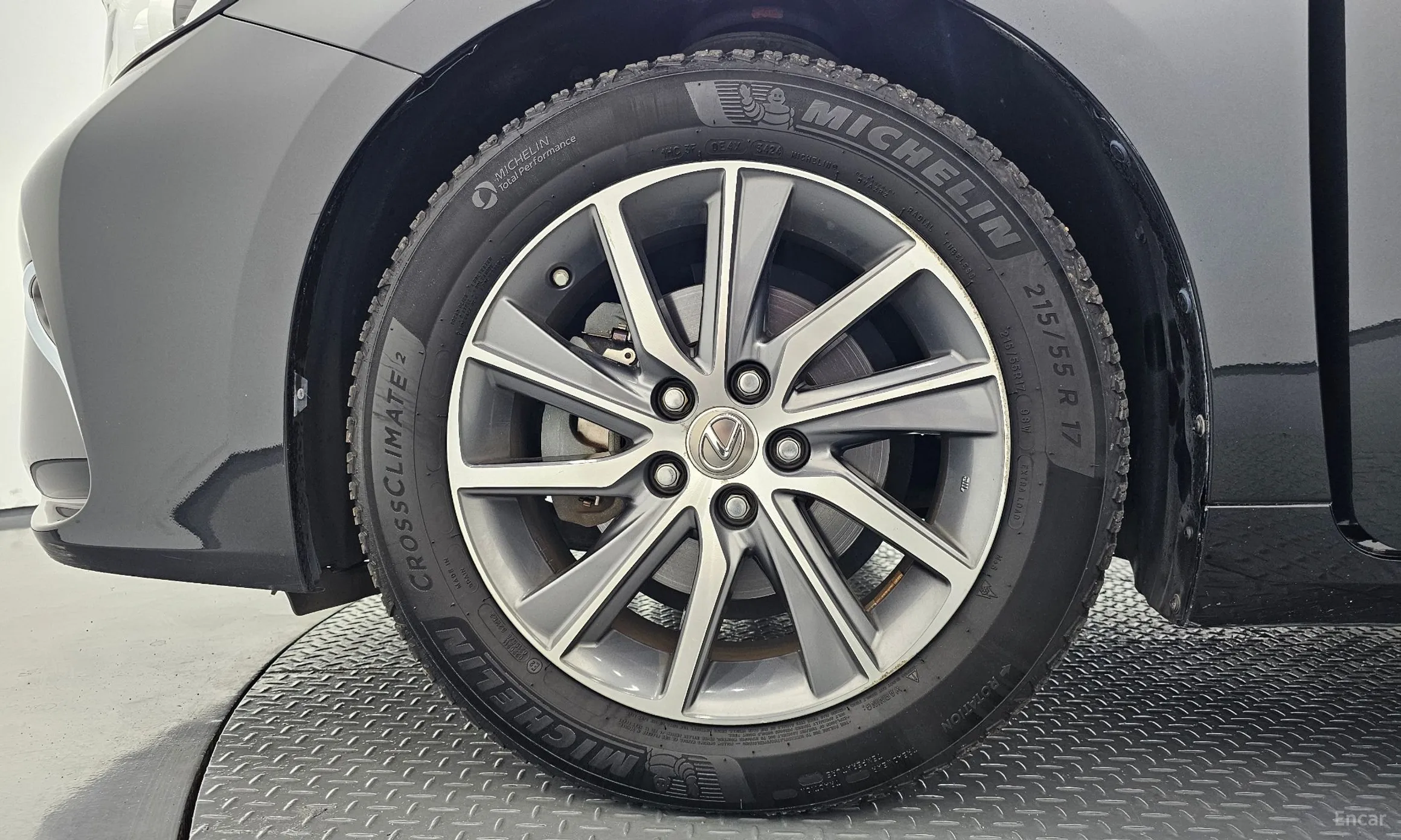 Lexus New ES300h превью 5