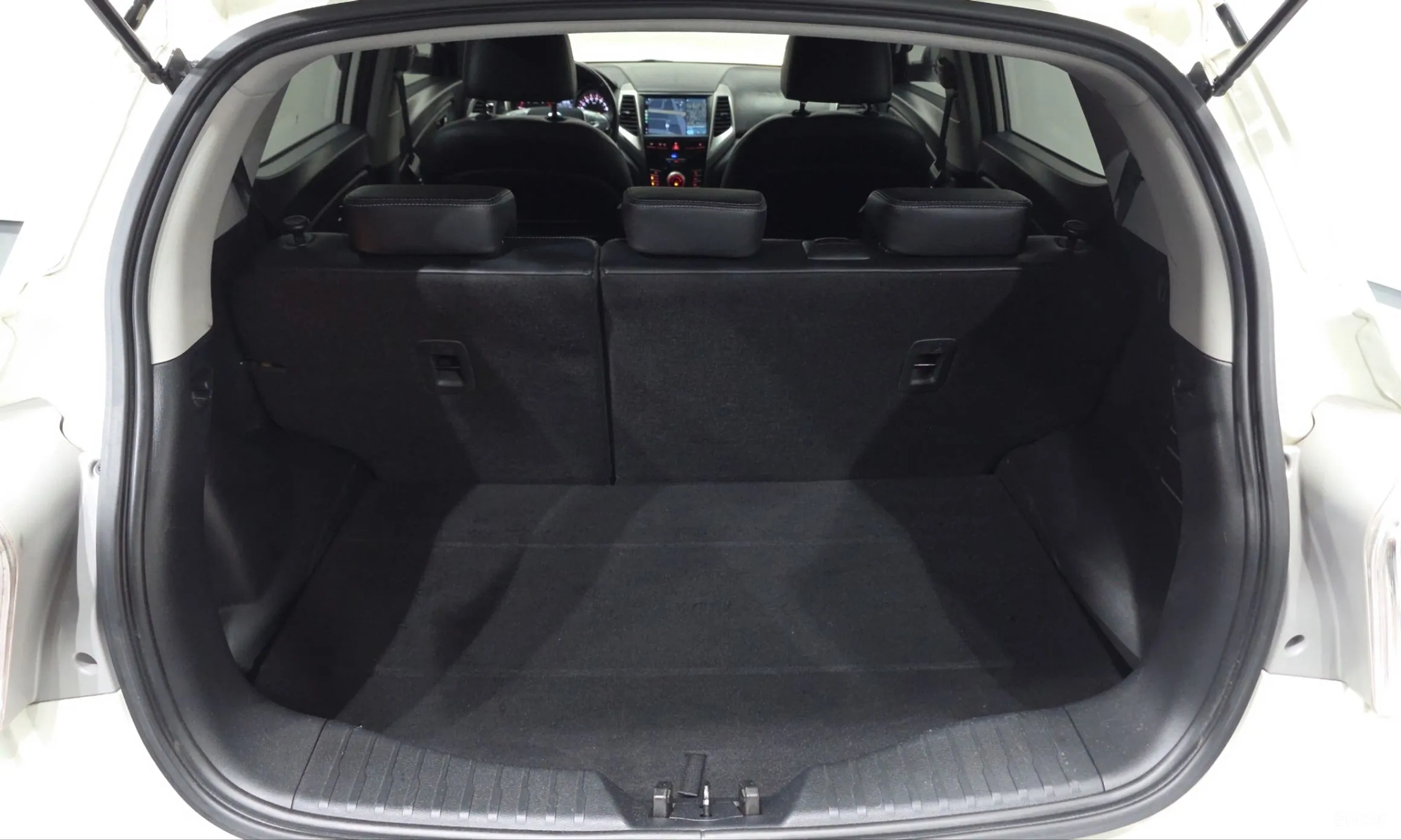 KG Mobility (SsangYong) Tivoli, Lazio превью 18