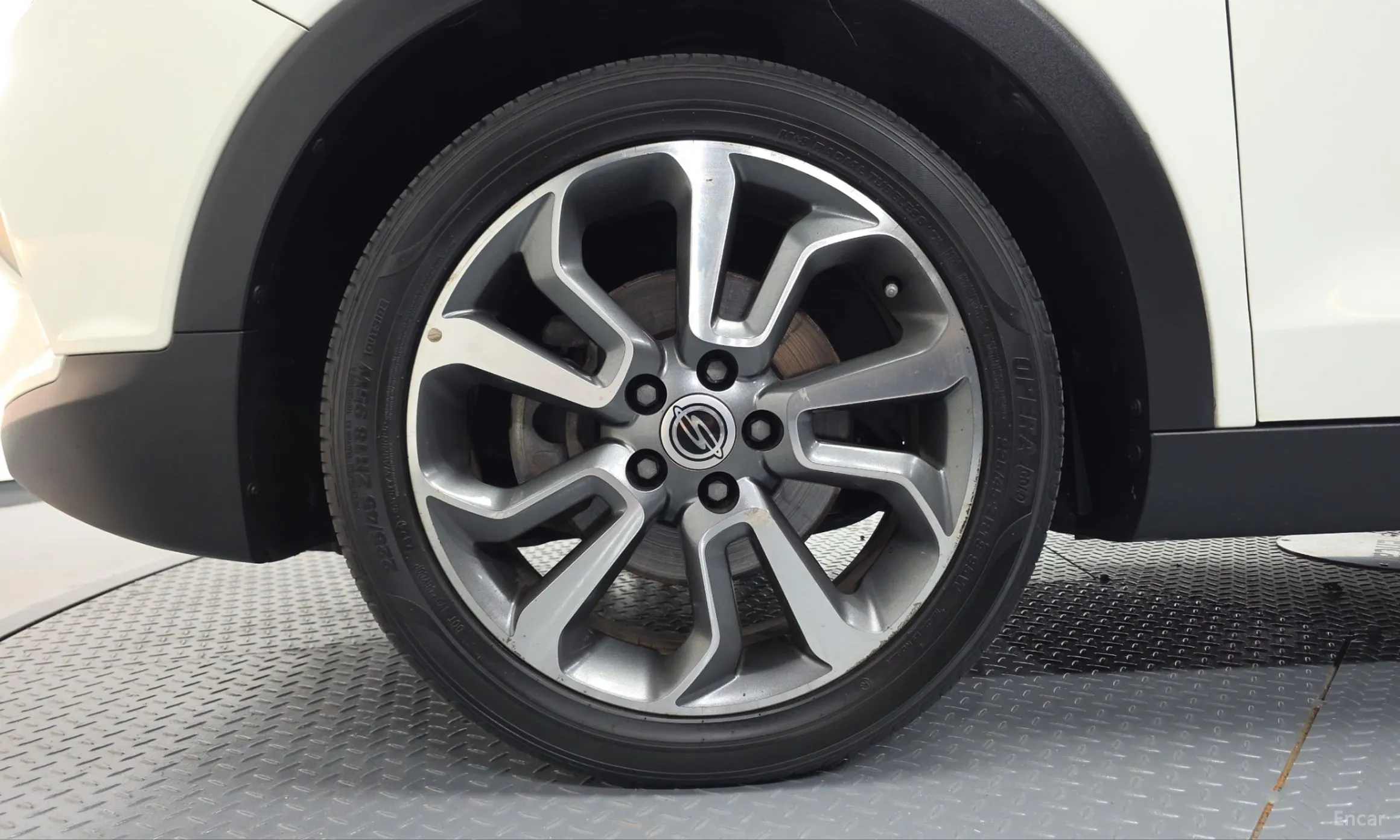 KG Mobility (SsangYong) Tivoli, Lazio превью 5