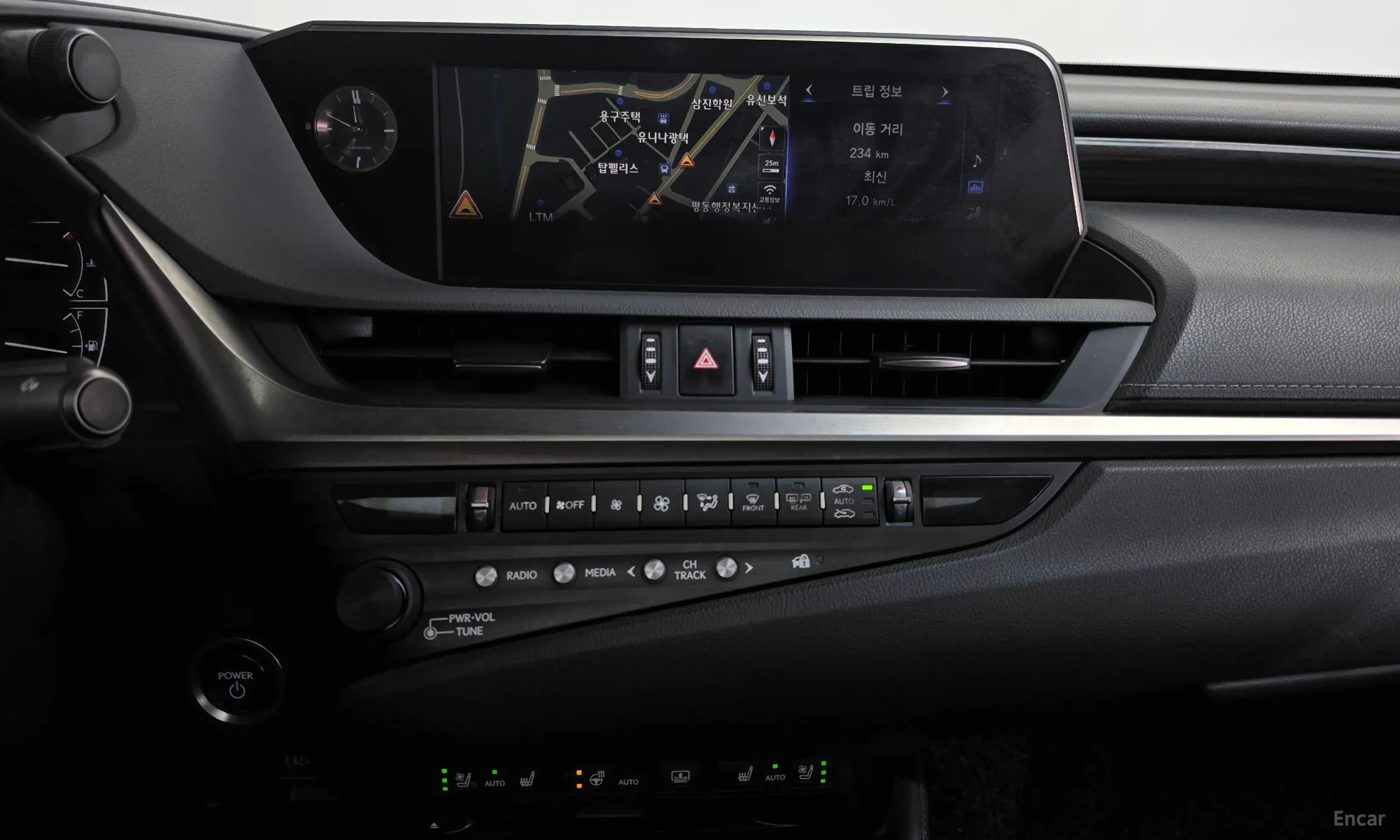 Lexus ES300h 7th Generation превью 12