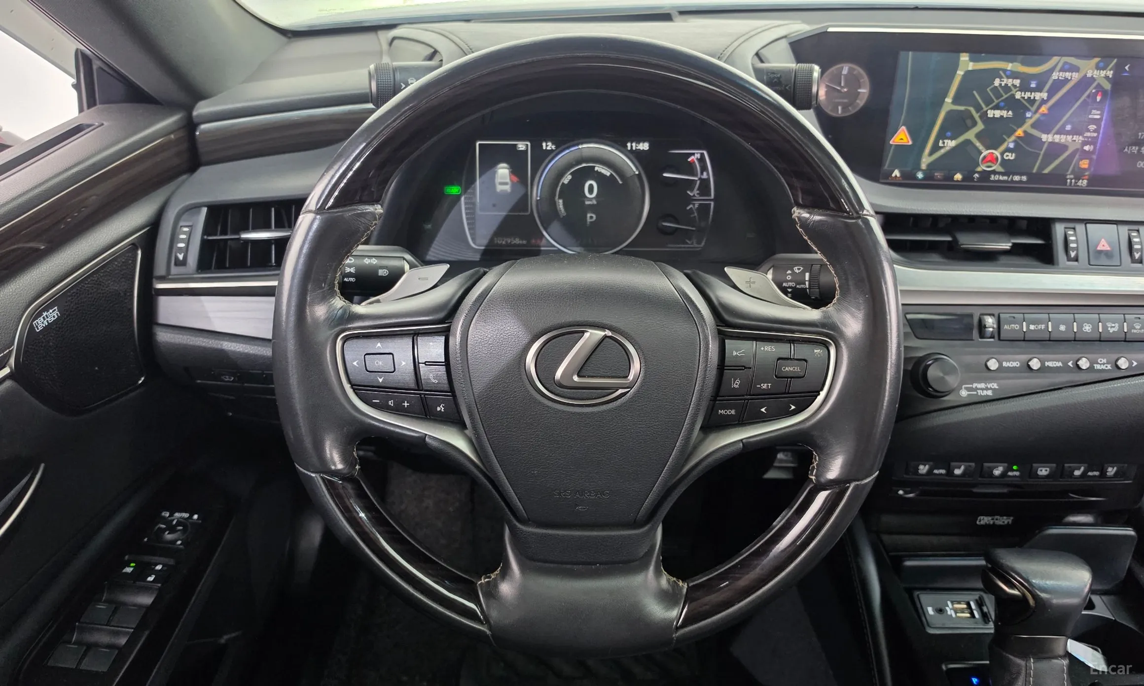 Lexus ES300h 7th Generation превью 13