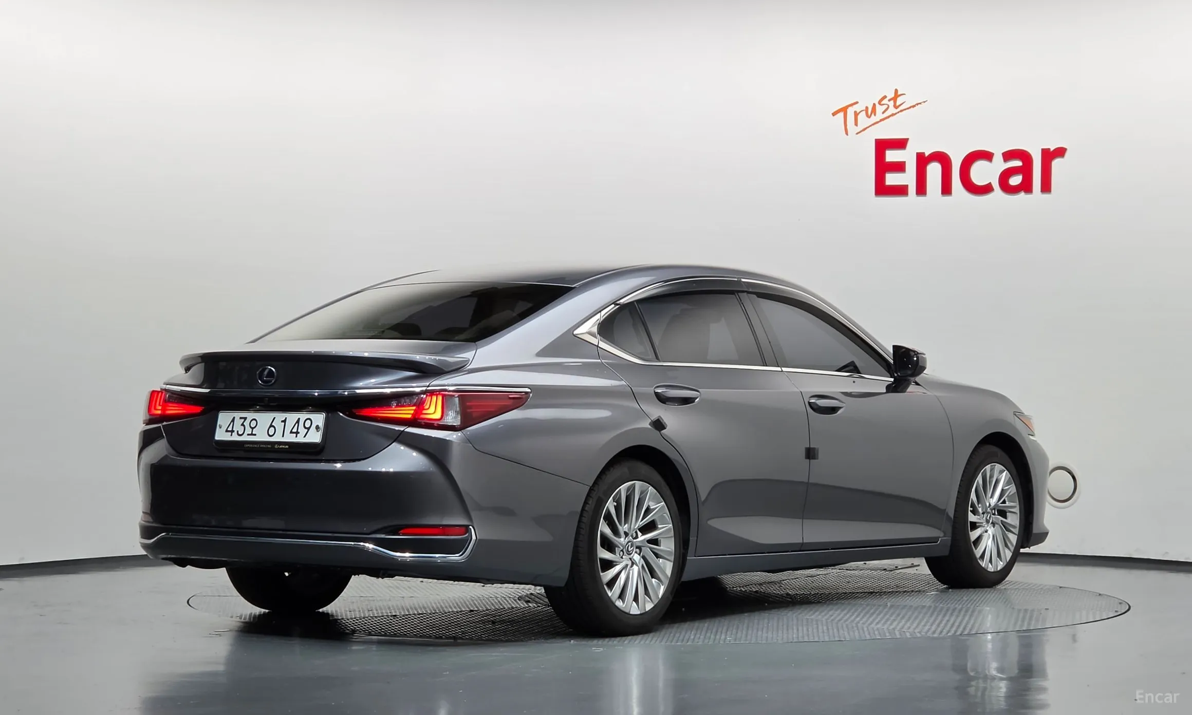 Lexus ES300h 7th Generation