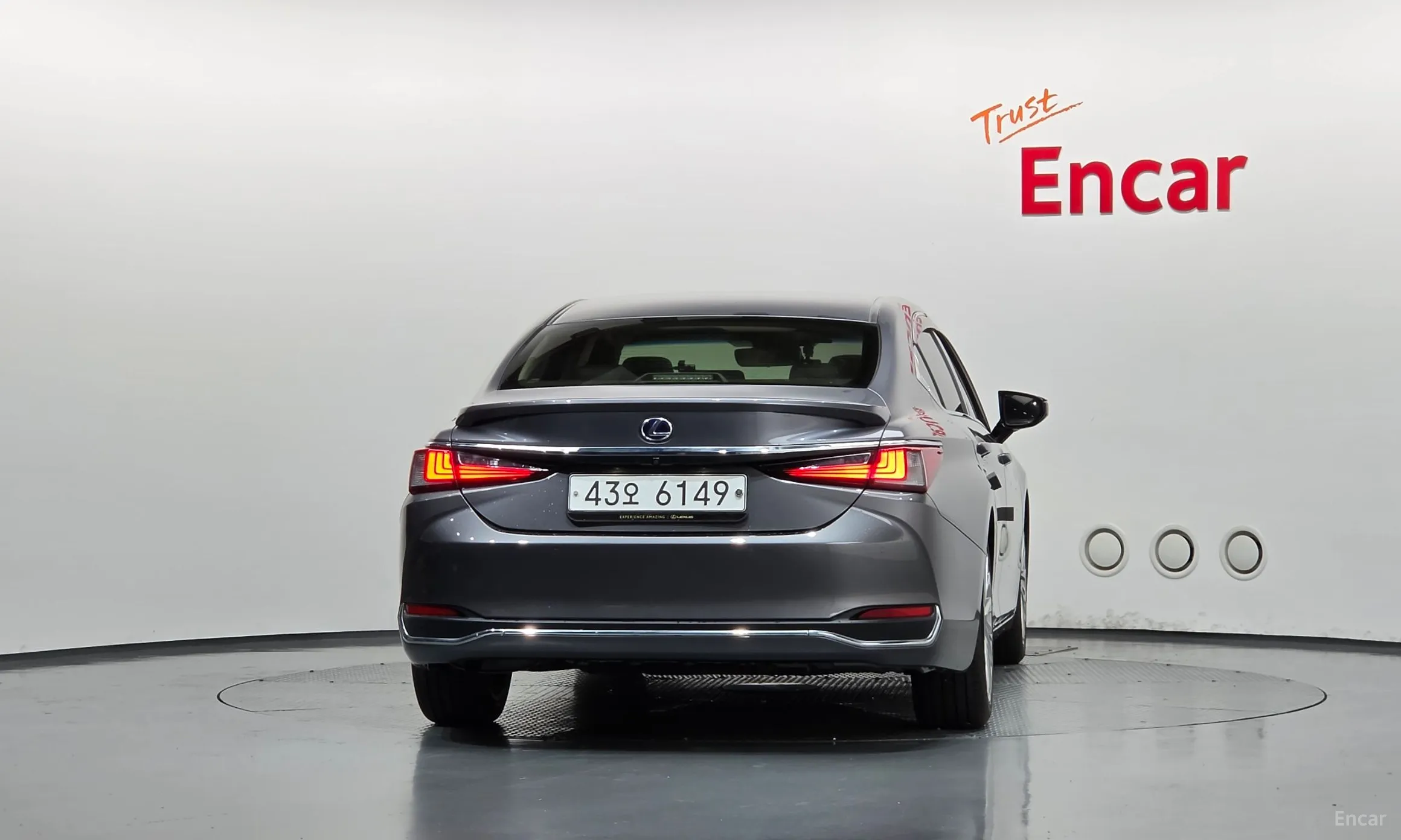 Lexus ES300h 7th Generation превью 4