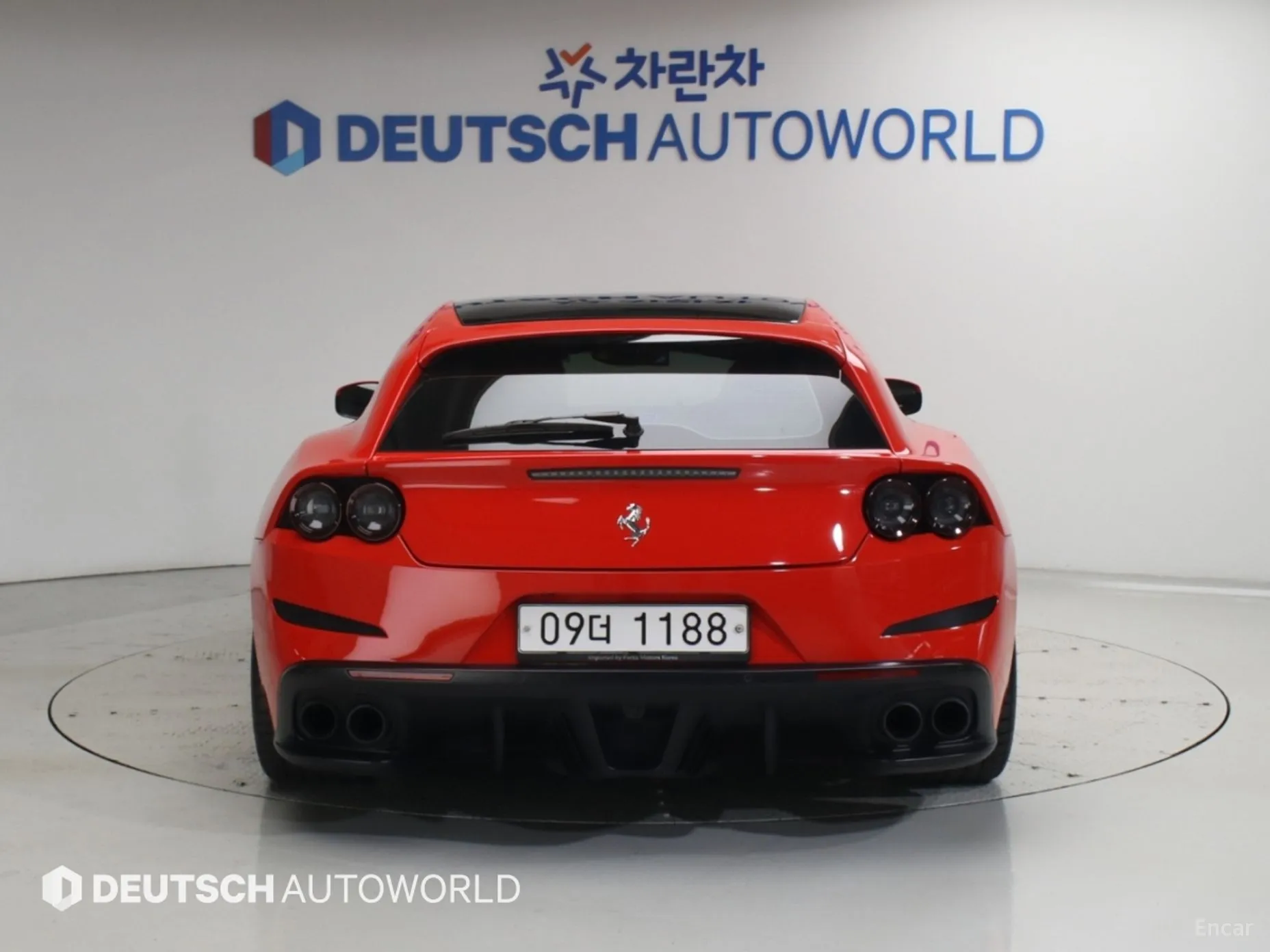 Ferrari GTC4 Rousseau превью 4