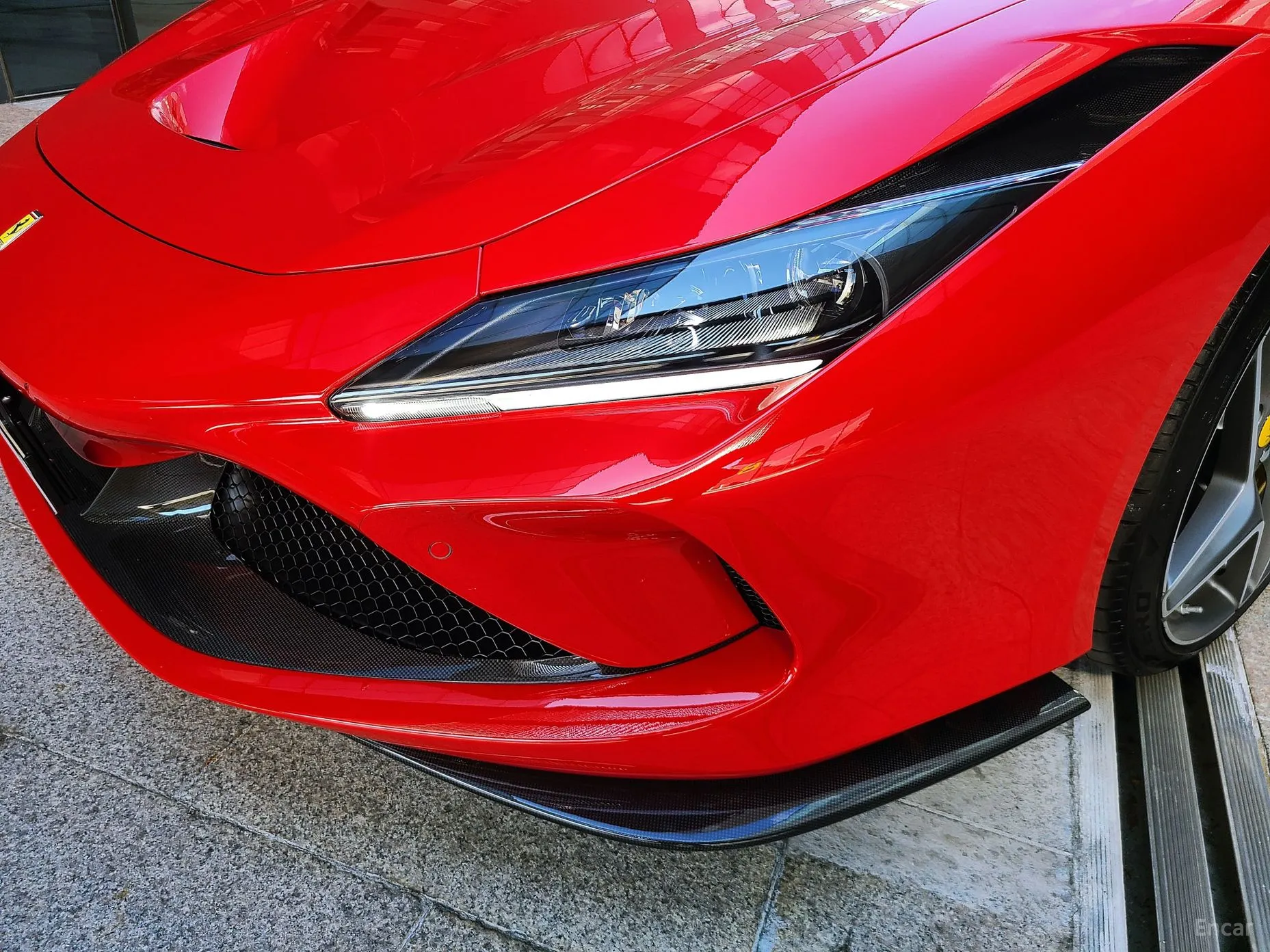 Ferrari F8 Spider превью 14